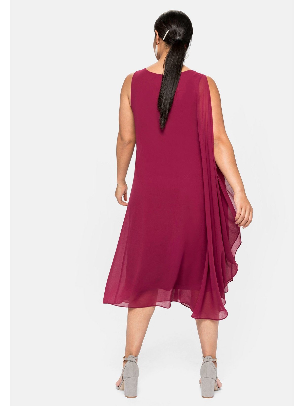 Sheego Partykleid Große Größen in figurumspielender Passform