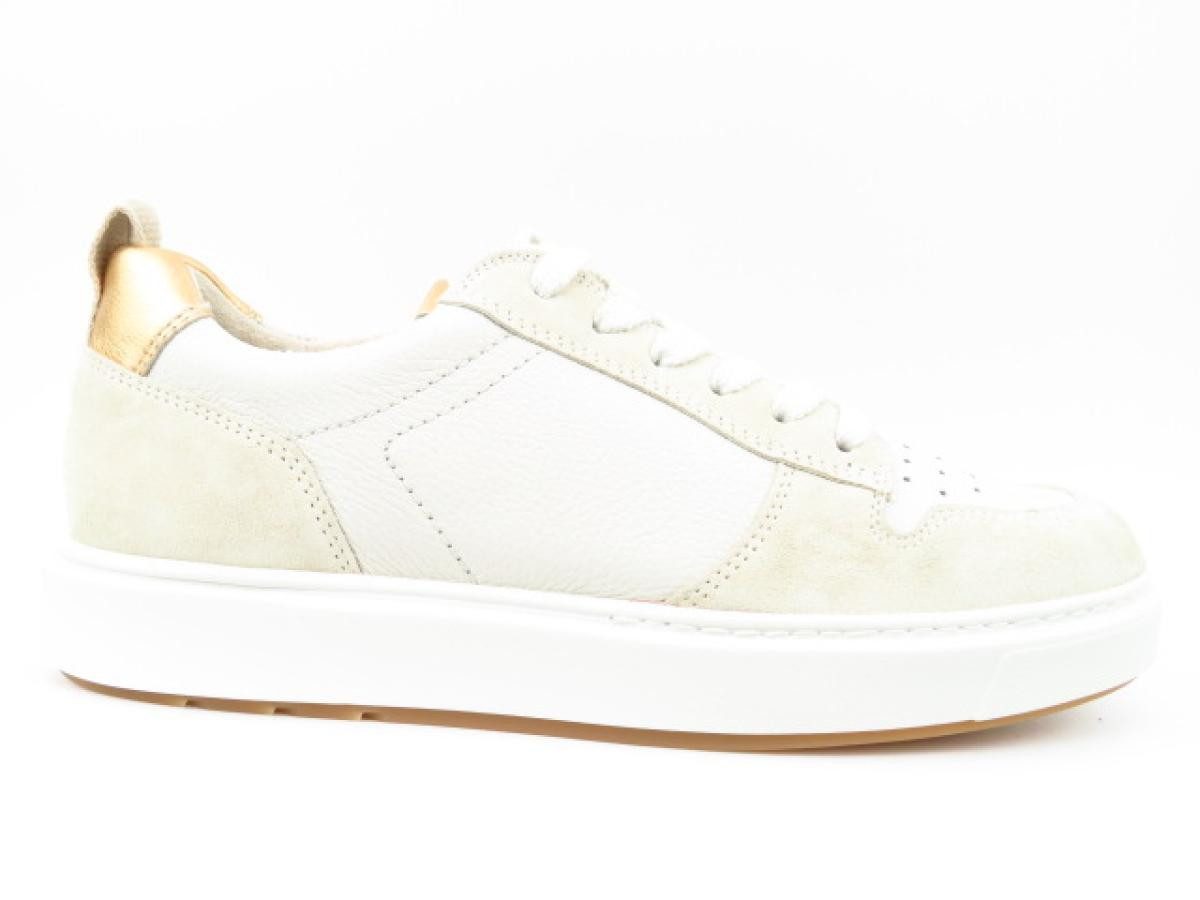 SuperSoft ivory beige Sneaker