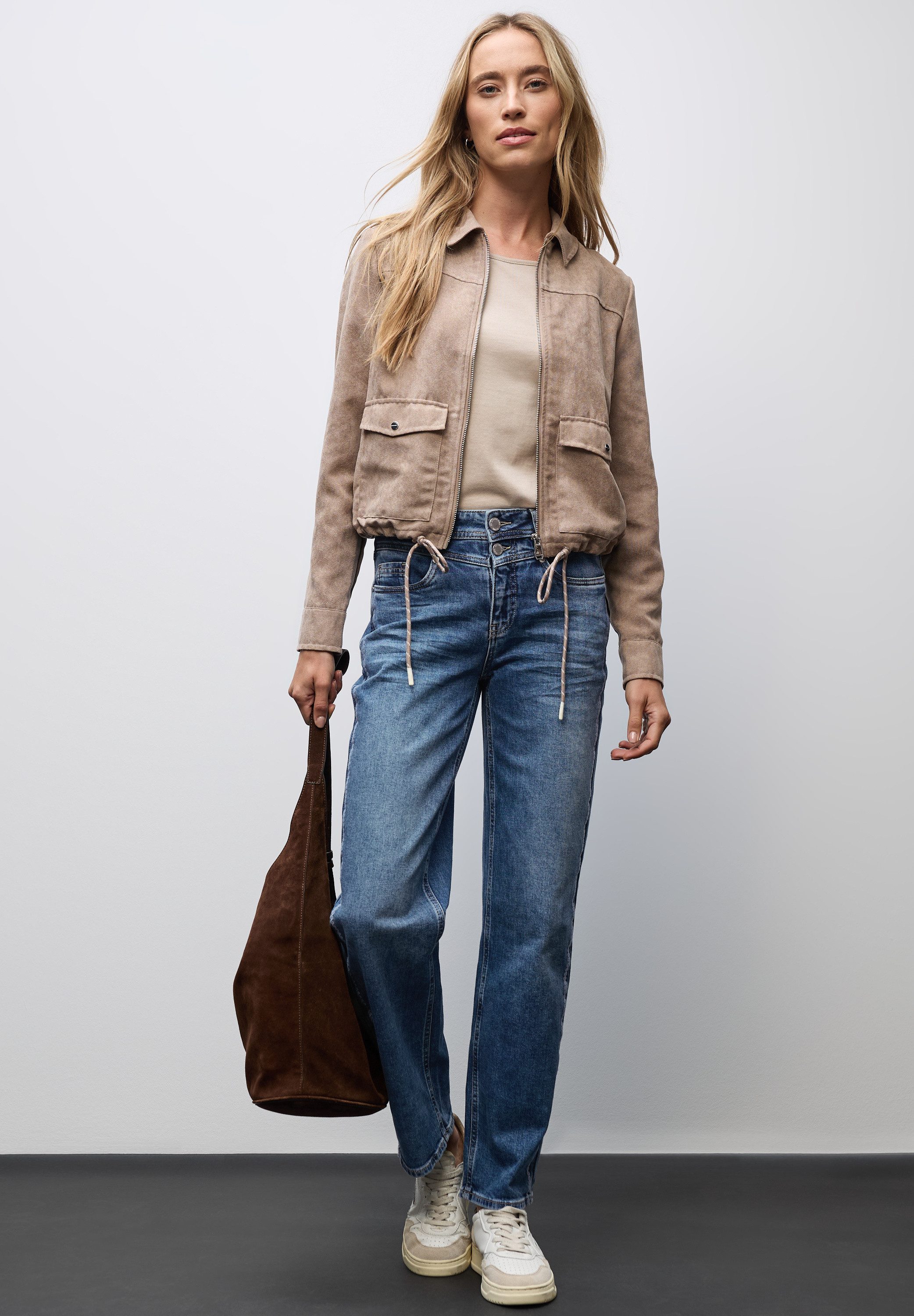 STREET ONE 5-Pocket-Jeans Style Straight Leg mit Gallonstreifen und Stretch