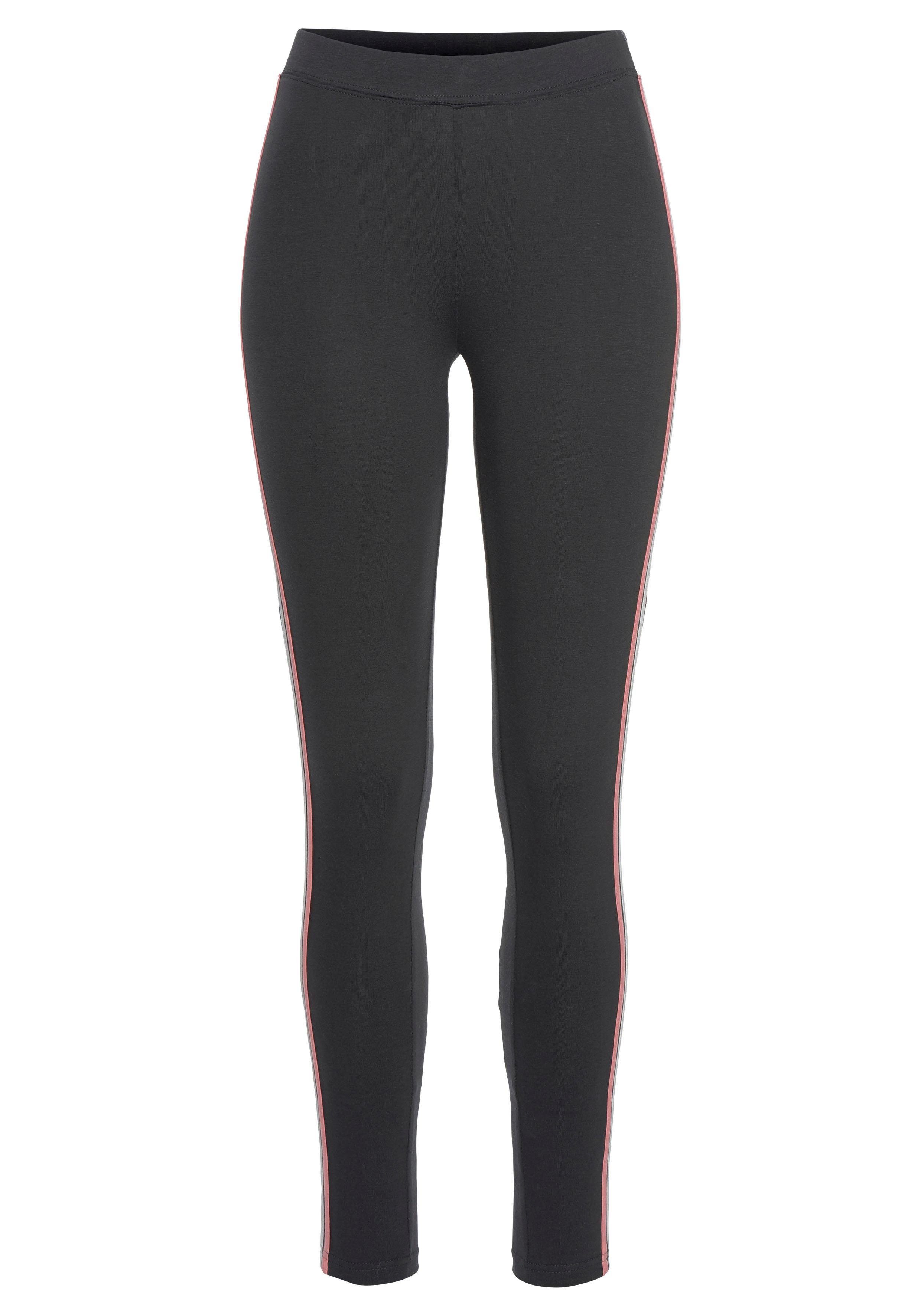 H.I.S Leggings Seitliche Streifeneinsätze in Kontrastfarben, Loungewear. € 19,99