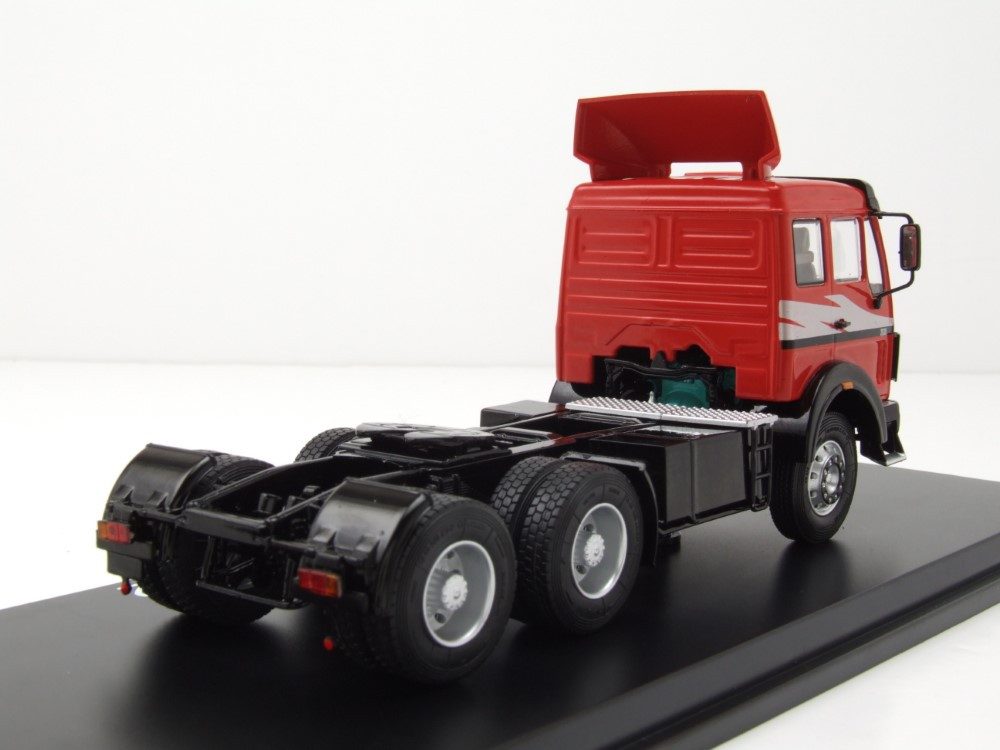 Premium ClassiXXs Modellauto Mercedes NG 2232 Zugmaschine 1980 rot, Maßstab 1:43