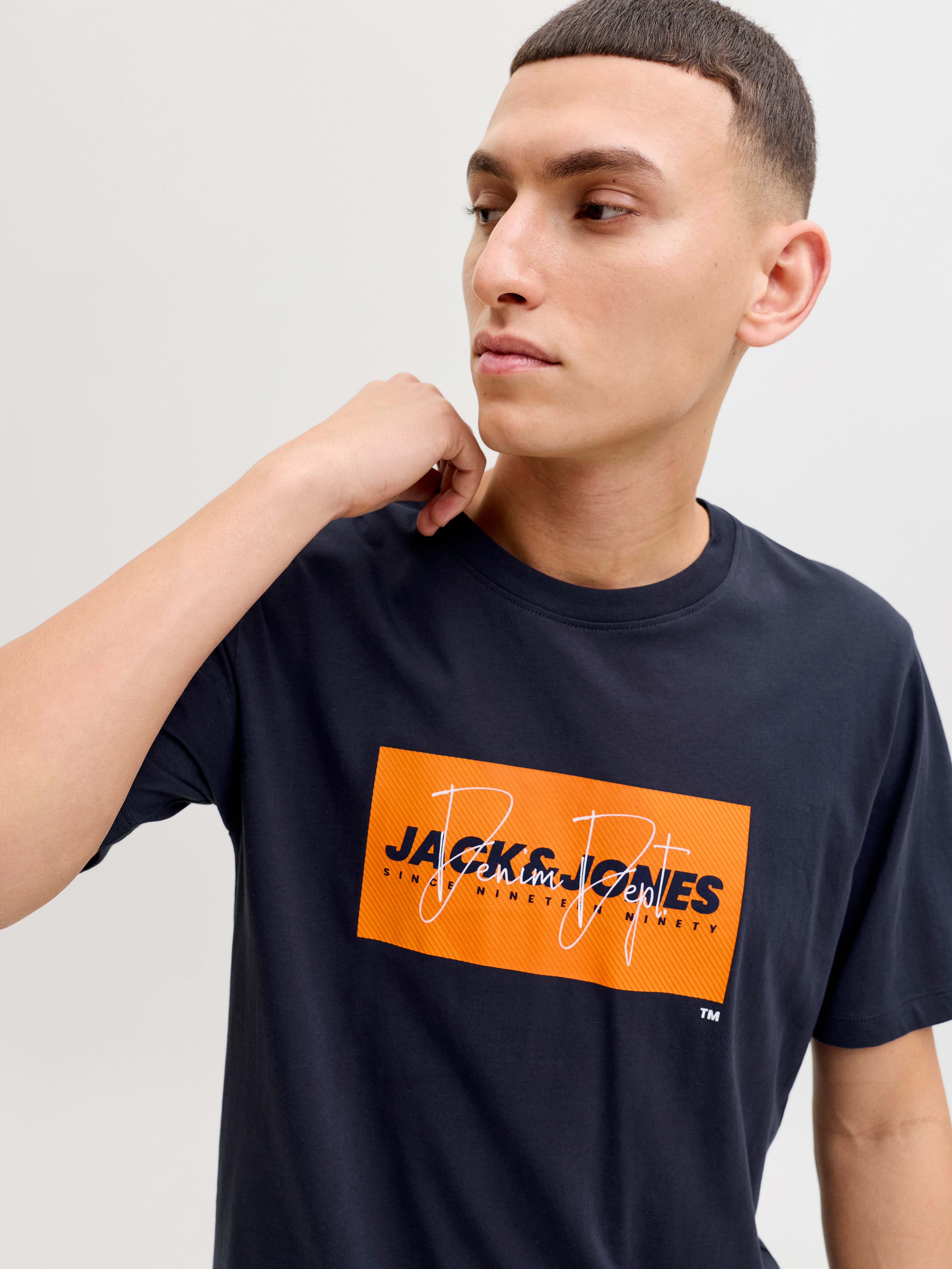 Jack & Jones Rundhalsshirt JJCOLE PRINT TEE SS CREW NECK