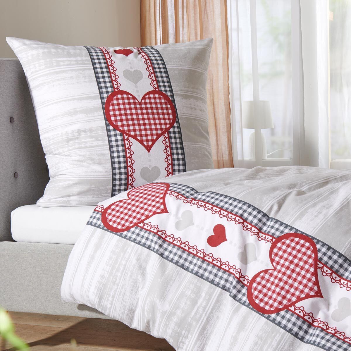 TRAUMSCHLAF Bettwäsche Herzen, Flanell, 2 teilig, hochwertige Flanell Quali günstig online kaufen