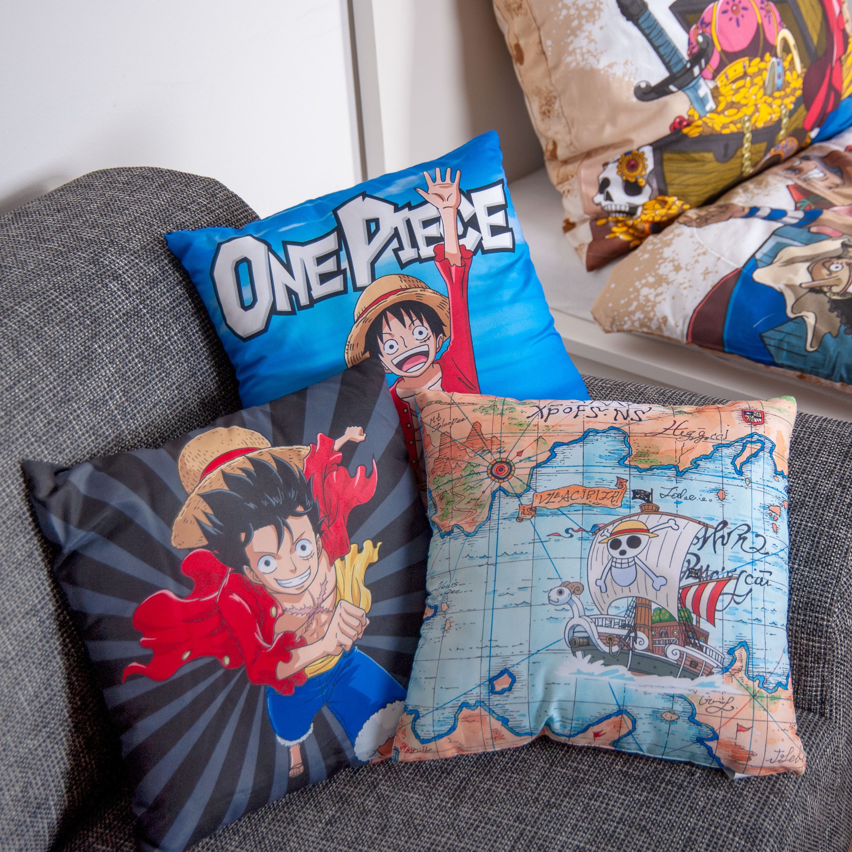 Dekokissen One Piece, hochfarbig bedruckt günstig online kaufen
