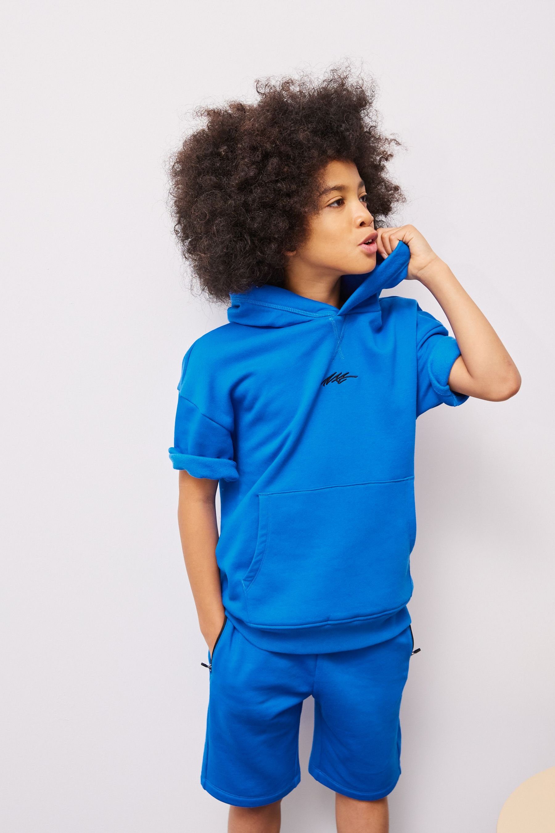 Next Shirt im (2-tlg) & Kurzärmeliges Shorts Cobalt Kapuzensweatshirt Set Shorts und Blue