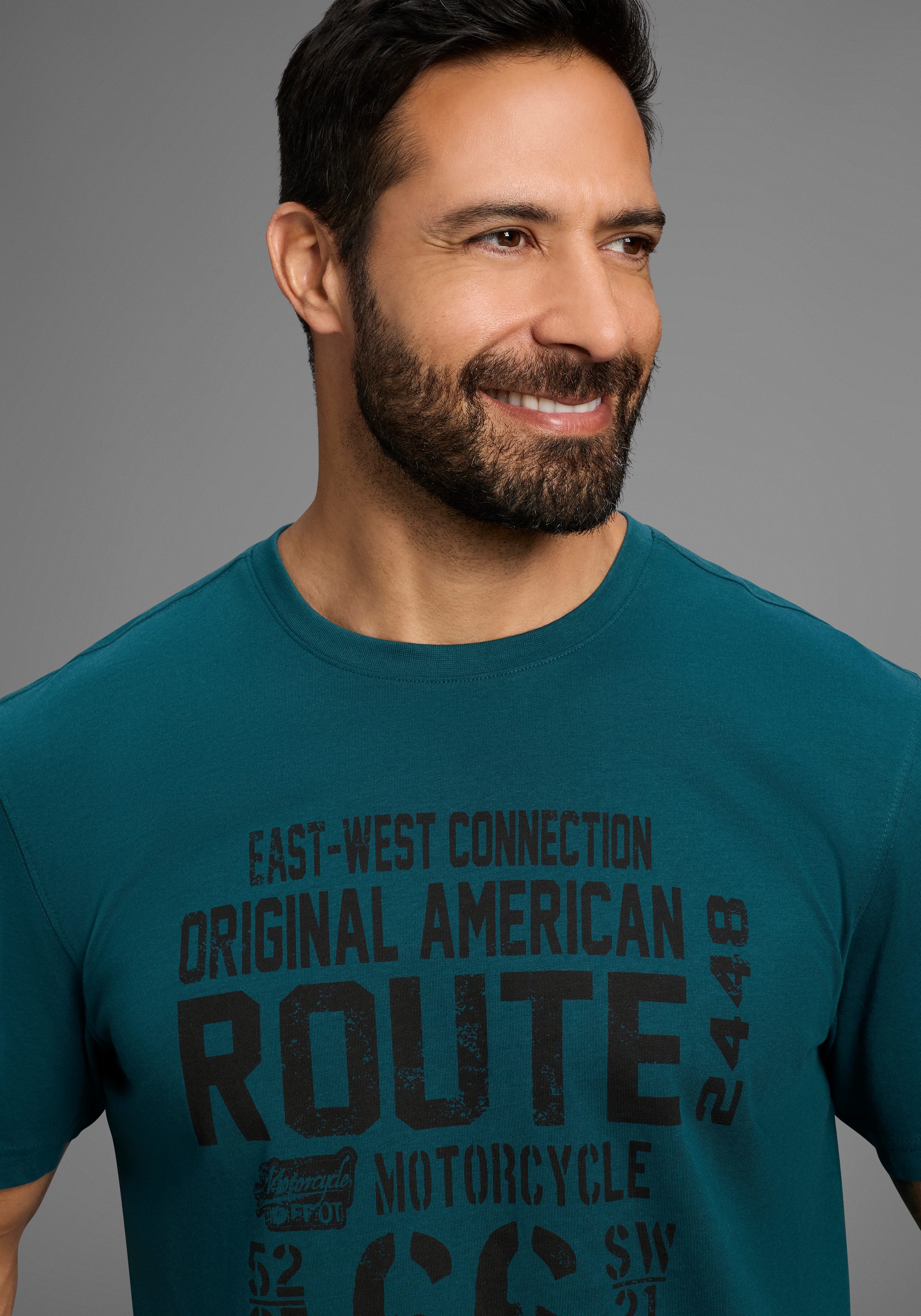 Man's World Rundhalsshirt kurzärmelig, lässige Passform, bedruckt, Rundhalsausschnitt. € 9,99, (€ 9,99 pro 1 Stk).