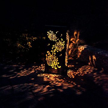etc-shop Gartenleuchte, LED-Leuchtmittel fest verbaut, LED Solar Steh Leuchte Stanzungen Rostfarben Garten Terrassen