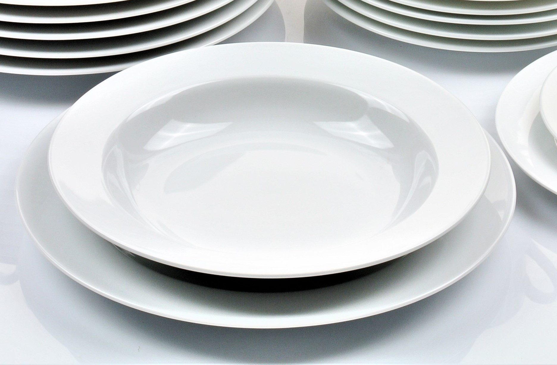 Retsch Arzberg Suppenteller Teller Set, HEIKE WEISS 21 cm, für 6 Personen, rund Porzellan, (6 St), Allrounder für jeden Tag - langlebig und universell einsetzbar