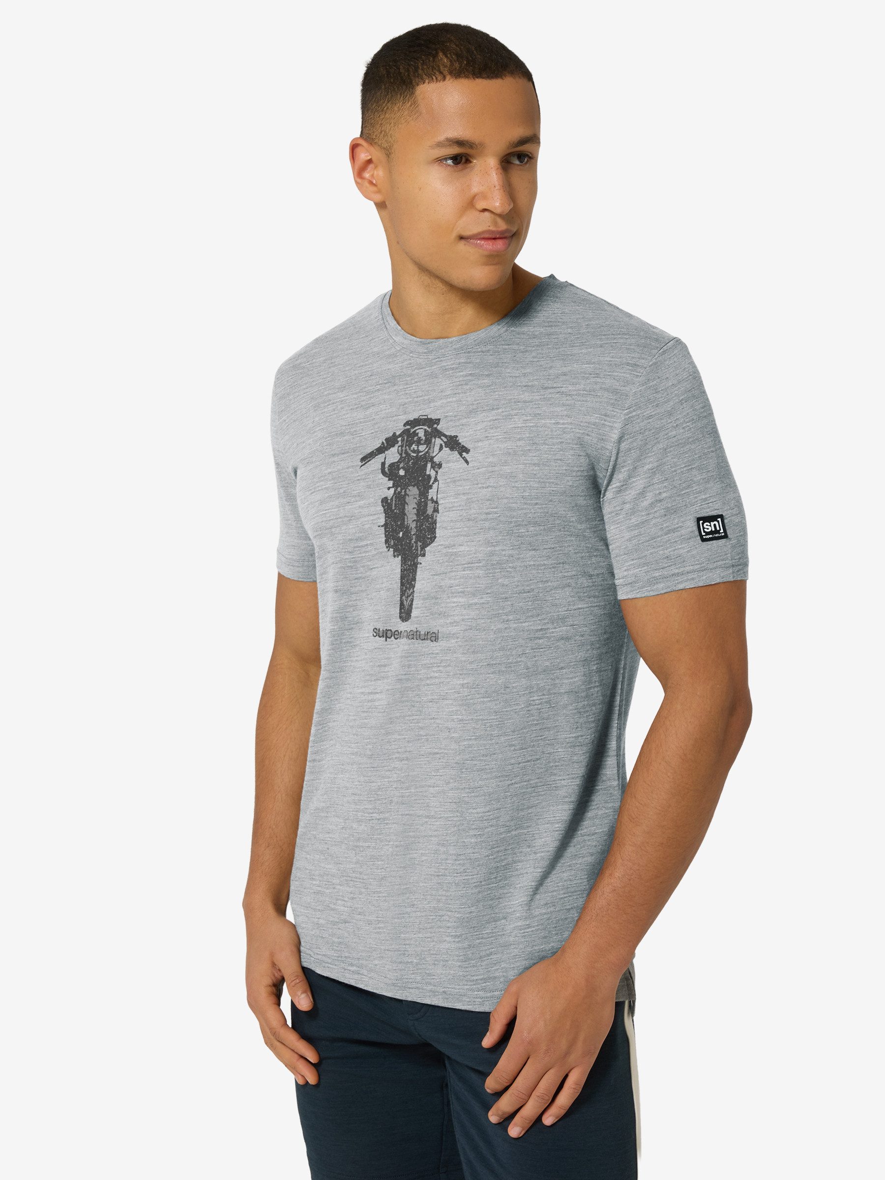 SUPER.NATURAL Funktionsshirt für Herren, Merino M SCRAMBLER TEE mit Motorrad-Motiv, atmungsaktiv