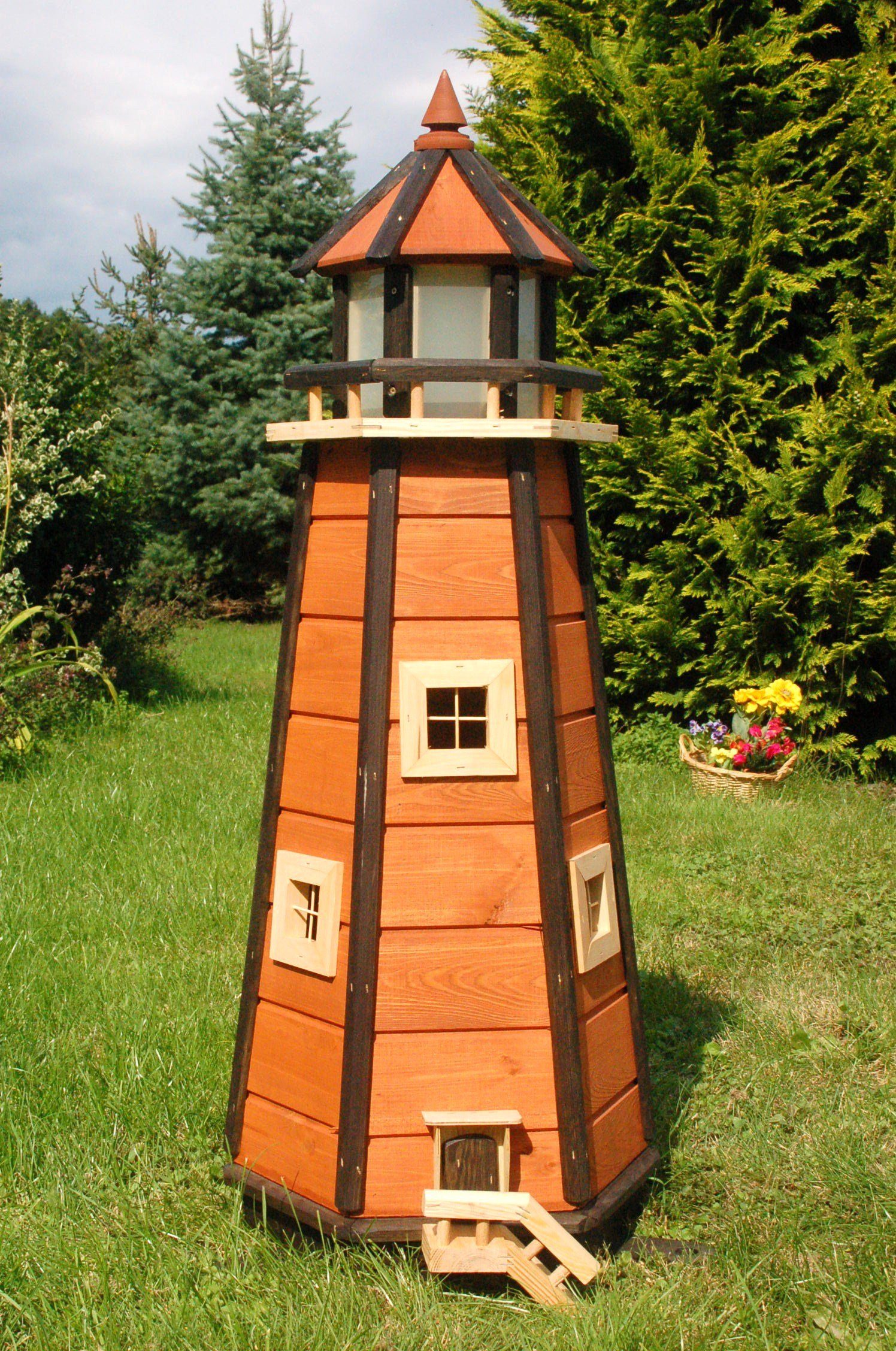 DSH DEKO SHOP HANNUSCH Gartenfigur Leuchtturm 1,10 m aus Holz mit 230 V Beleuchtung braun