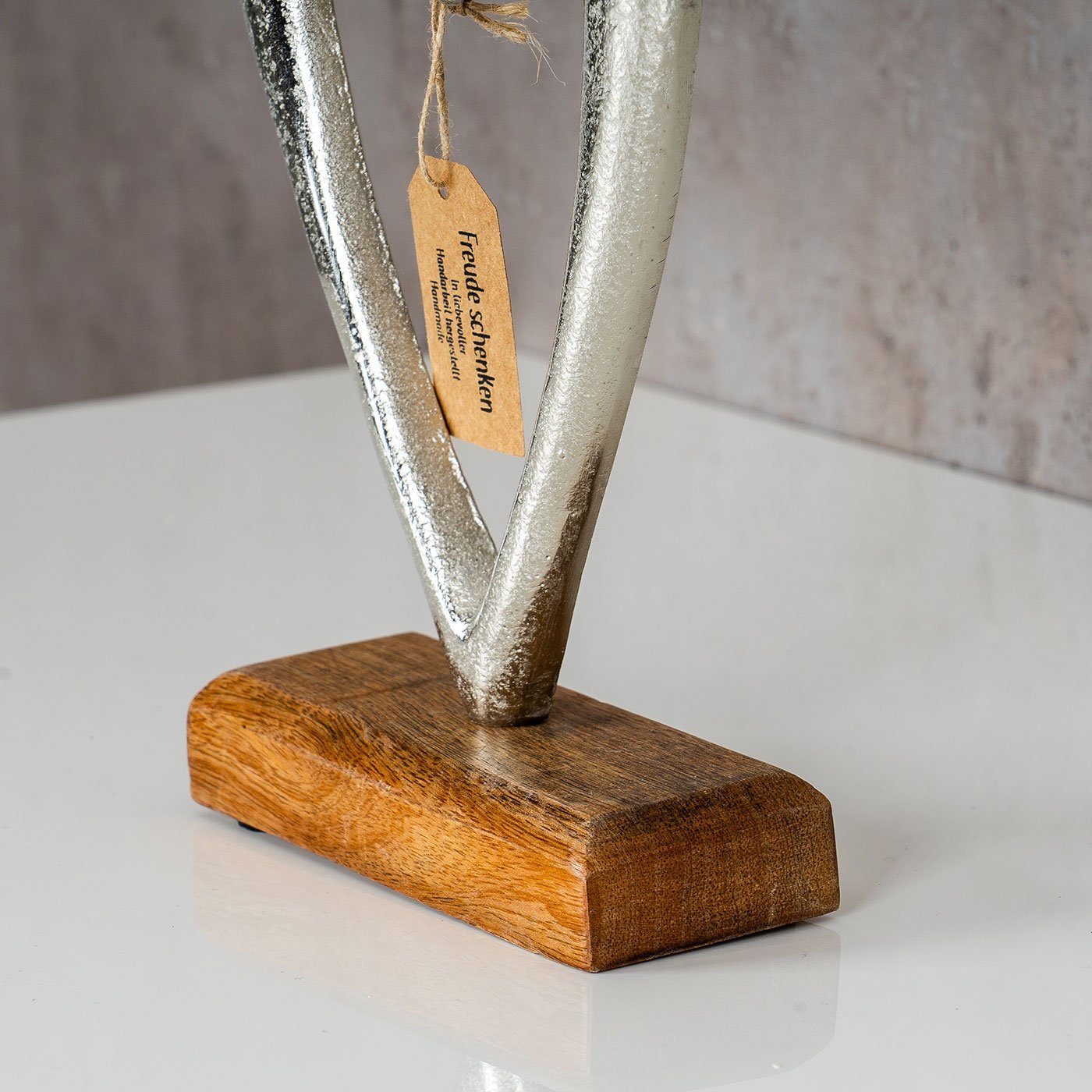 Levandeo® Skulptur, Designer Holz Skulptur Herz H23cm Silber Mango Tischdekoration