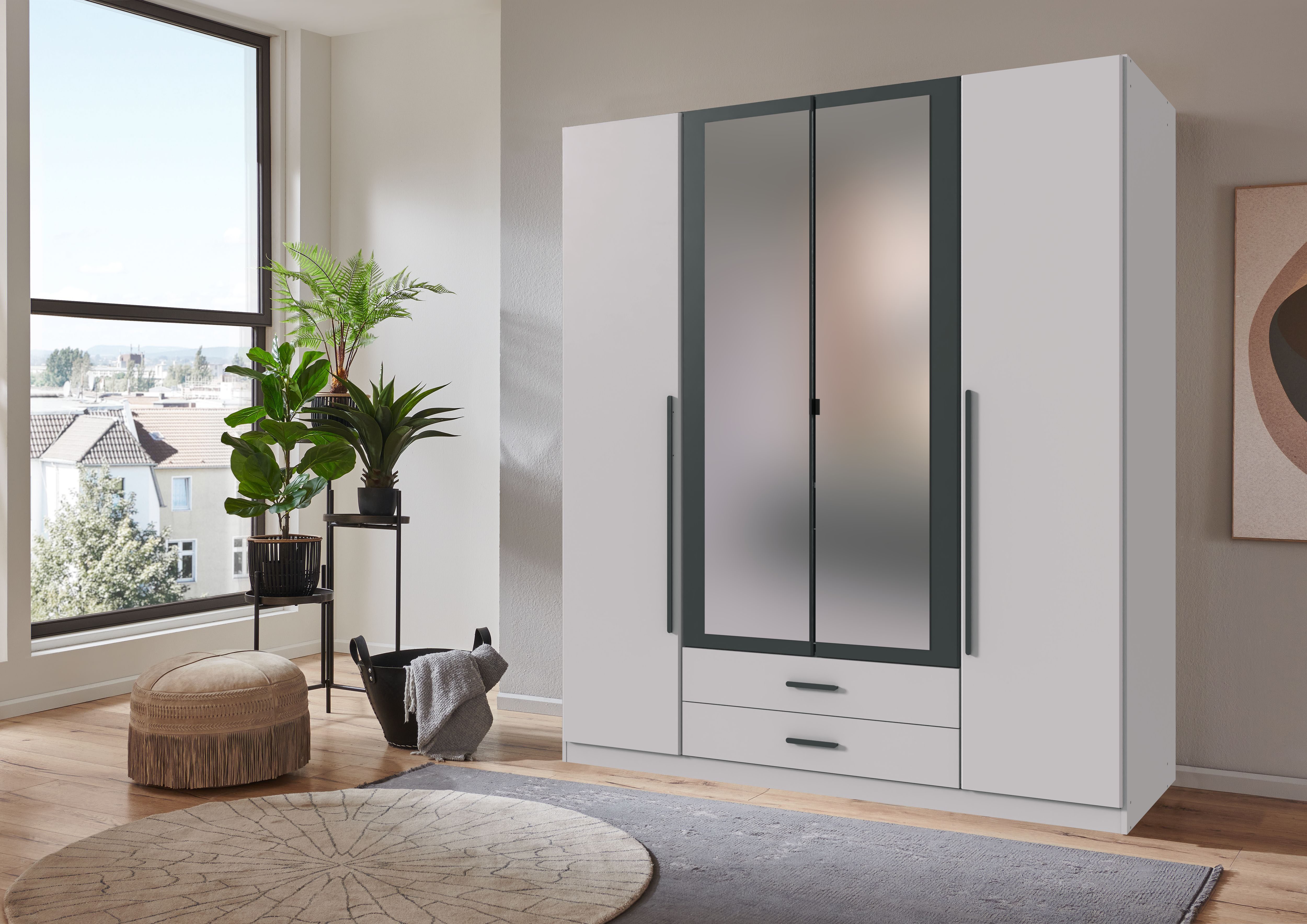 Wimex Kleiderschrank Marburg erhältlich in den Breiten 135cm & 180cm inkl. Spiegel und zwei Schubladen