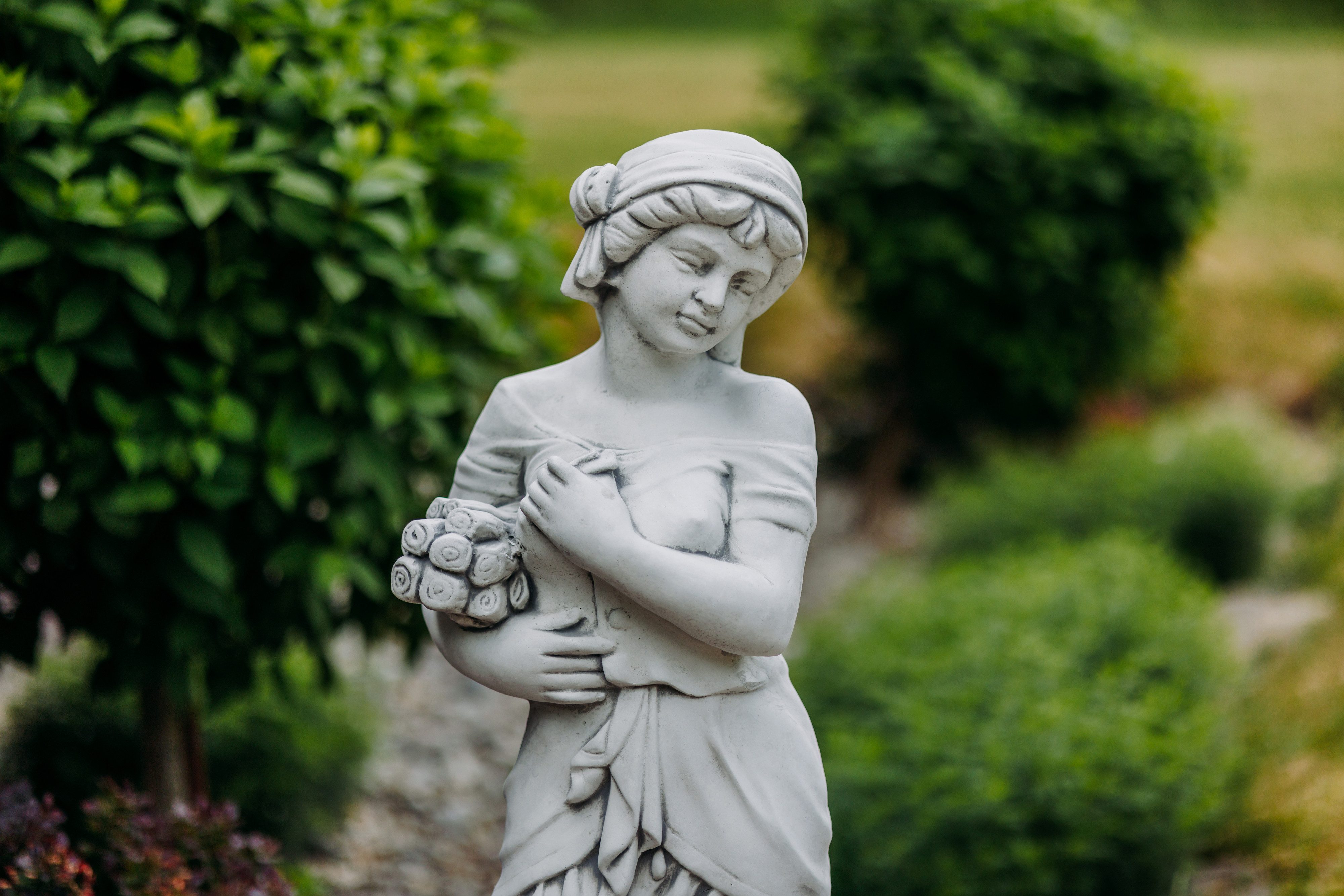 gartendekoparadies.de Gartenfigur Statue Winter Skulptur Vier-Jahreszeiten, Steinfigur, H. 100 cm, 55 kg, Frostsicher