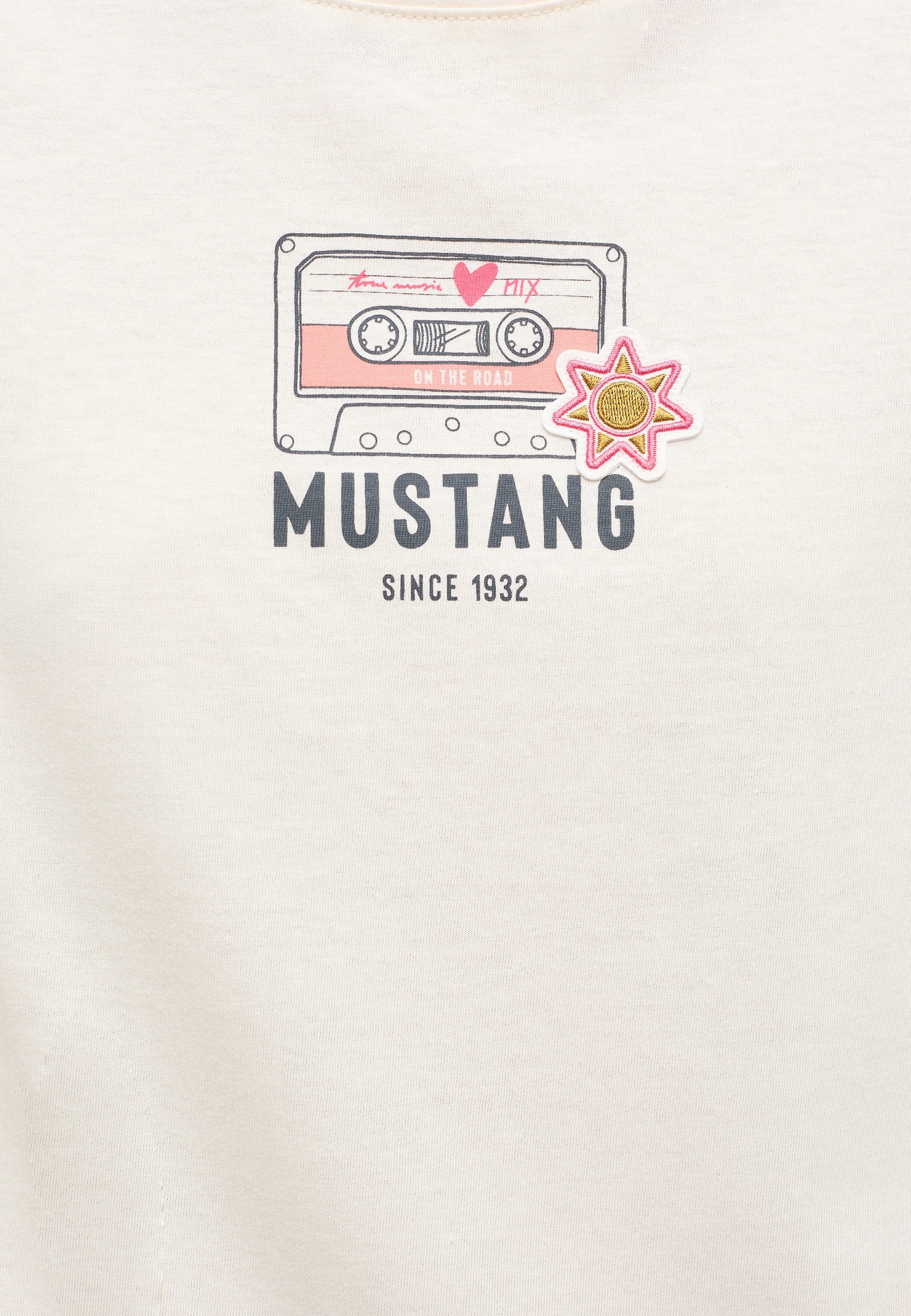 MUSTANG offwhite Kurzarmshirt Mustang Print-Shirt T-Shirt