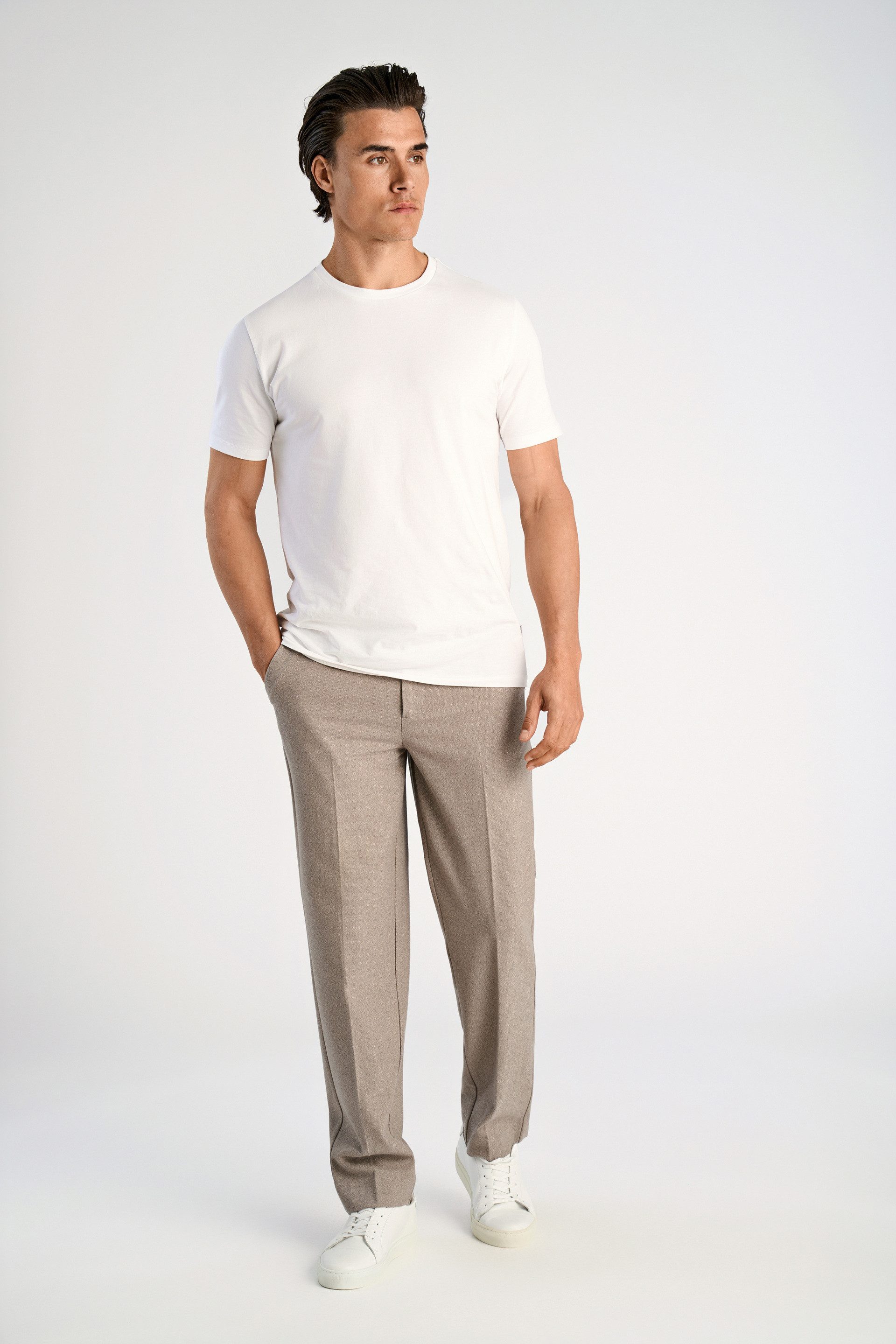 LINDBERGH Chinohose mit Bundfalte und Stretch