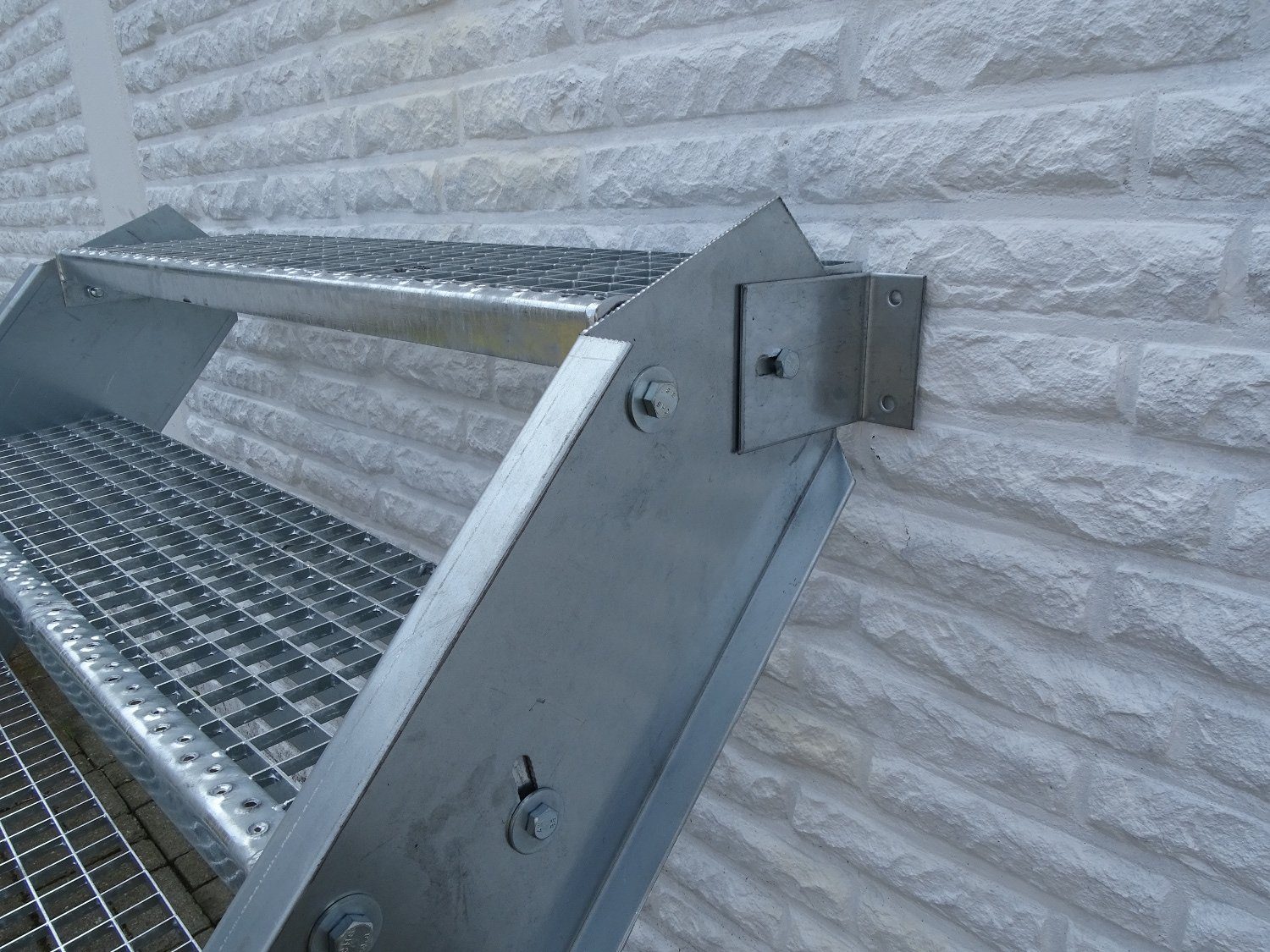 SRM Design Außentreppe 8 Stufen Stahltreppe günstig online kaufen
