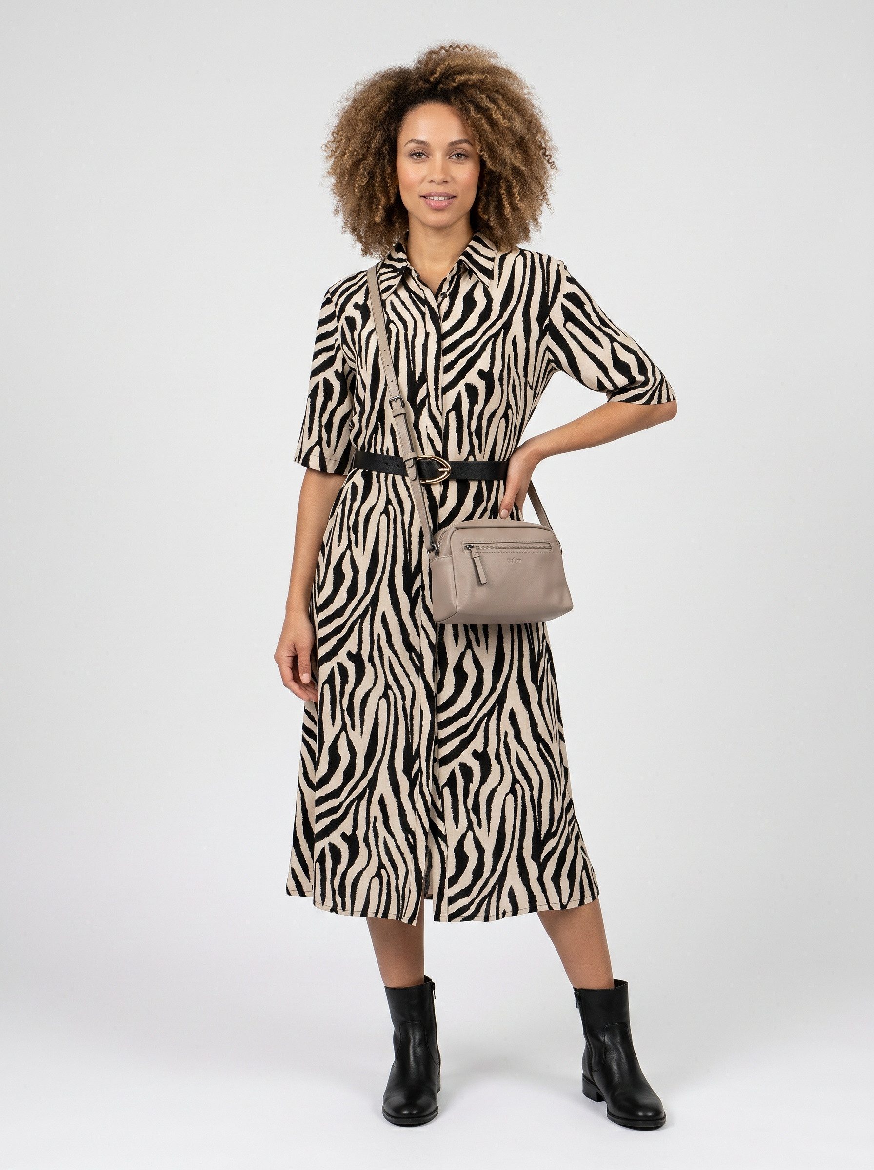 Zum Outfit 12