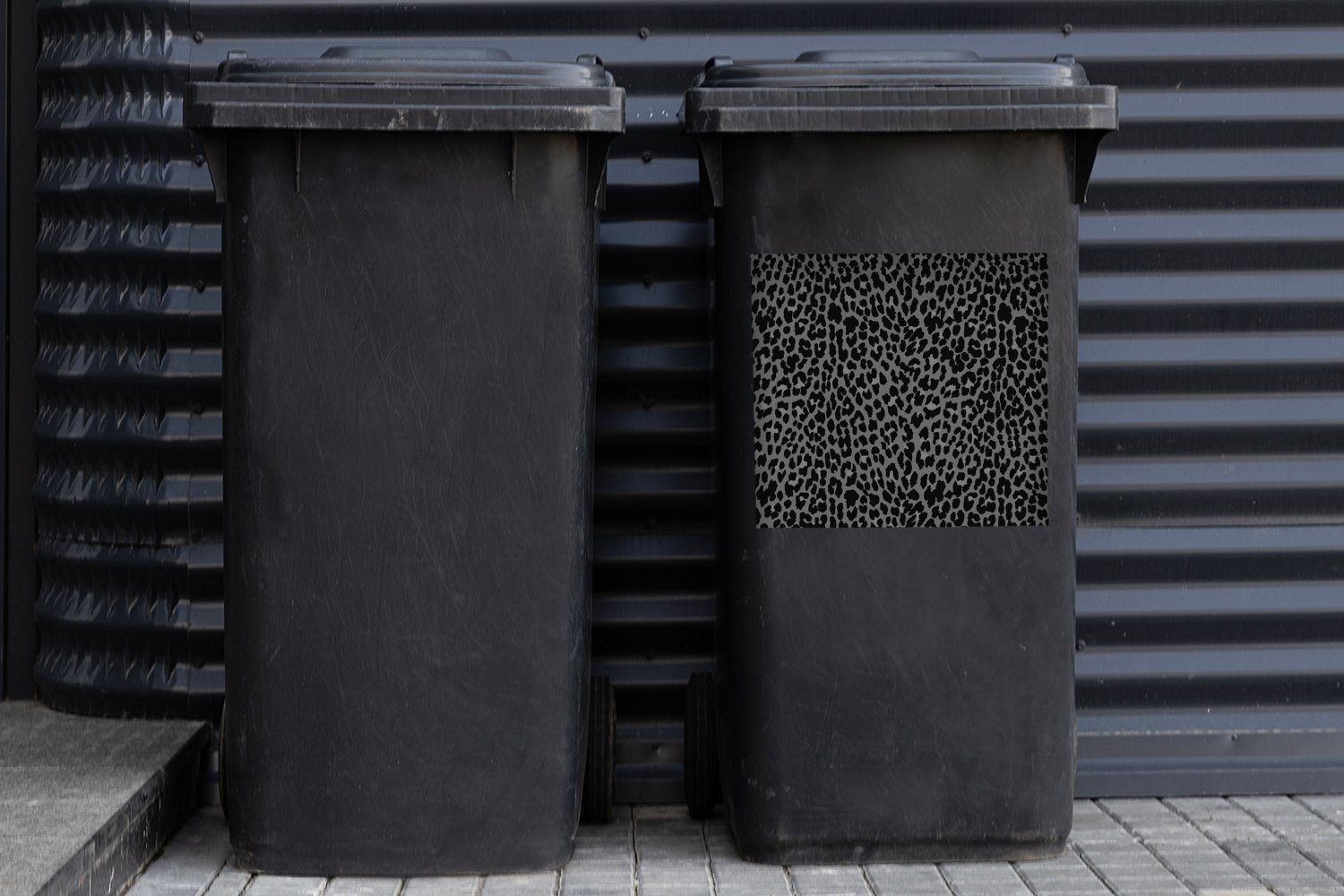 MuchoWow - Wandsticker Leopard - Mülleimer-aufkleber, Muster Grau Sticker, (1 St), Abfalbehälter Container, Mülltonne,