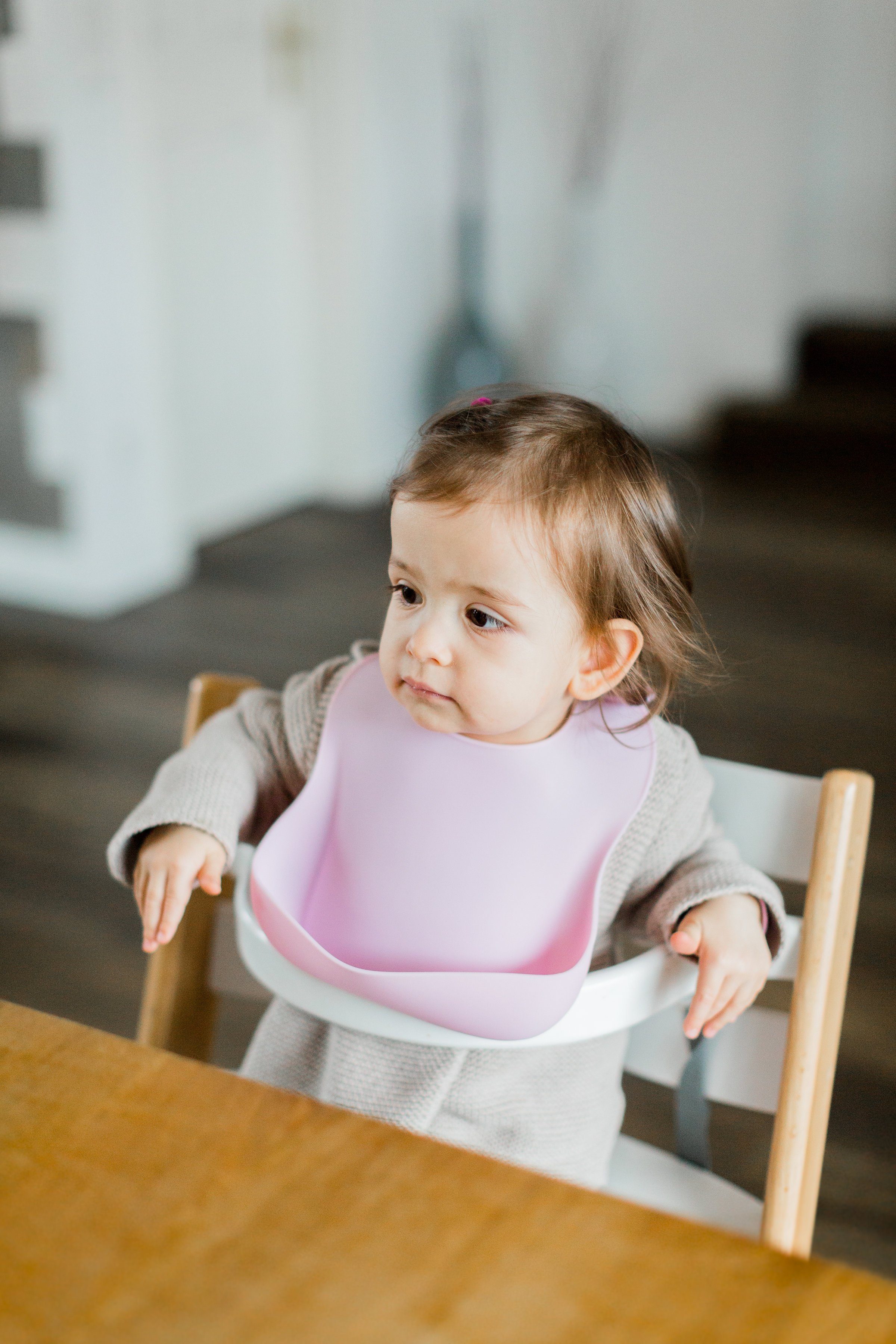 KINDSGUT Lätzchen Silikonlätzchen, (1-St), Tisch-Hilfe, zartrosa, BPA-frei, für Babys und Kleinkinder