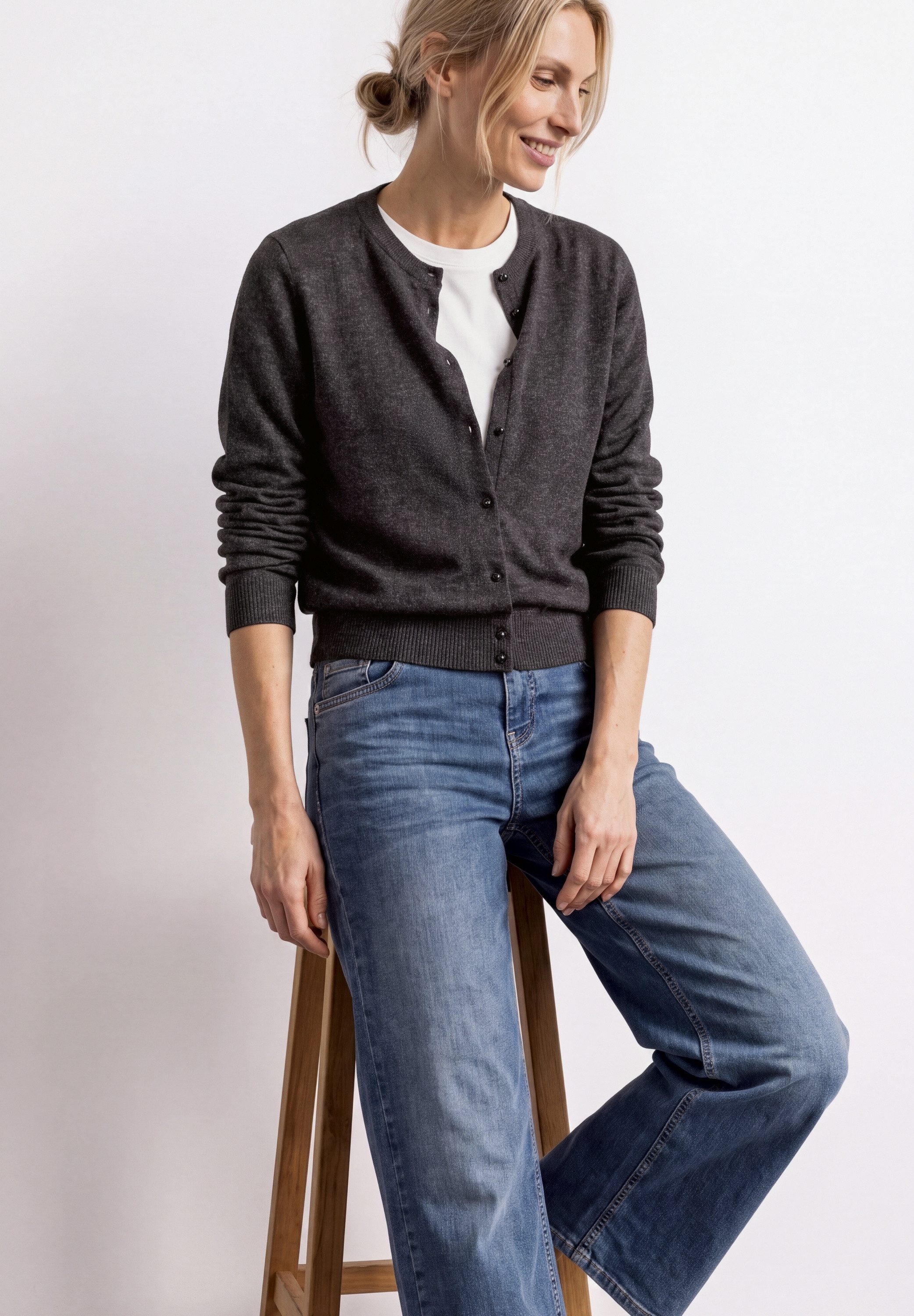 STREET ONE Strickjacke Cardigan mit Rundhals / Viskose und Stretch