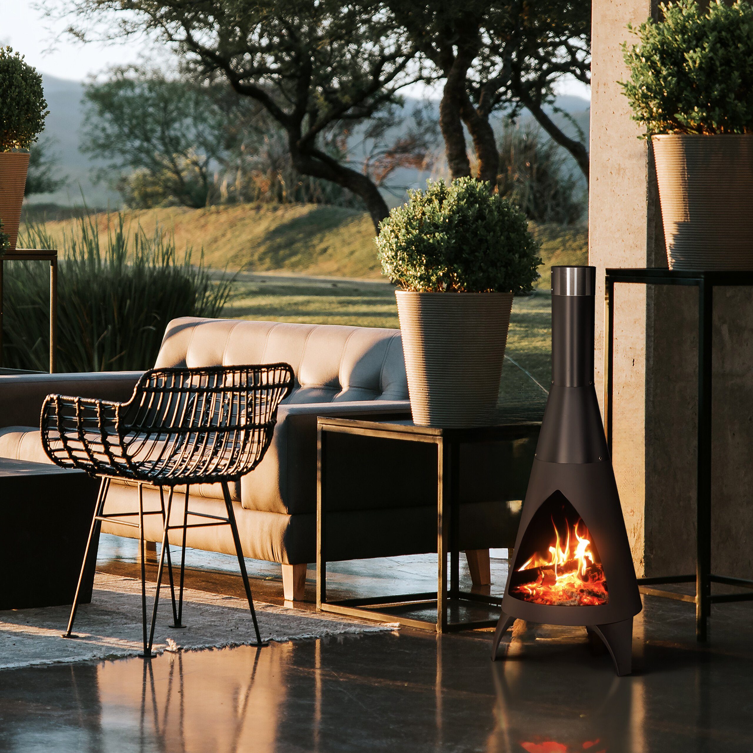 relaxdays Feuerkorb Terrassenofen mit Schürhaken schwarz günstig online kaufen