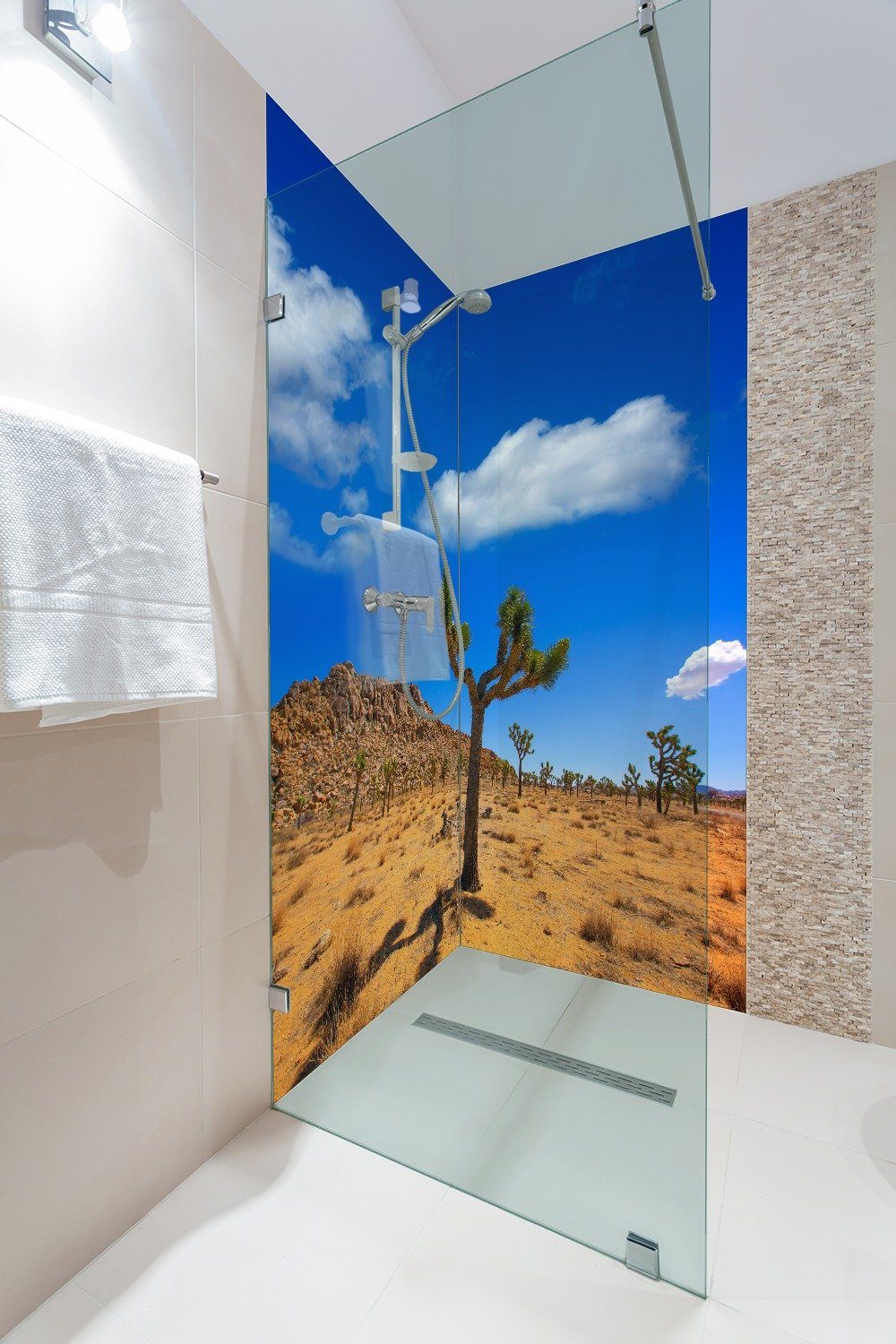 Thumbnail - Wallario Duschrückwand Palmlilie im Nationalpark Yucca Valley  Wüstenlandschaft, (2-tlg)