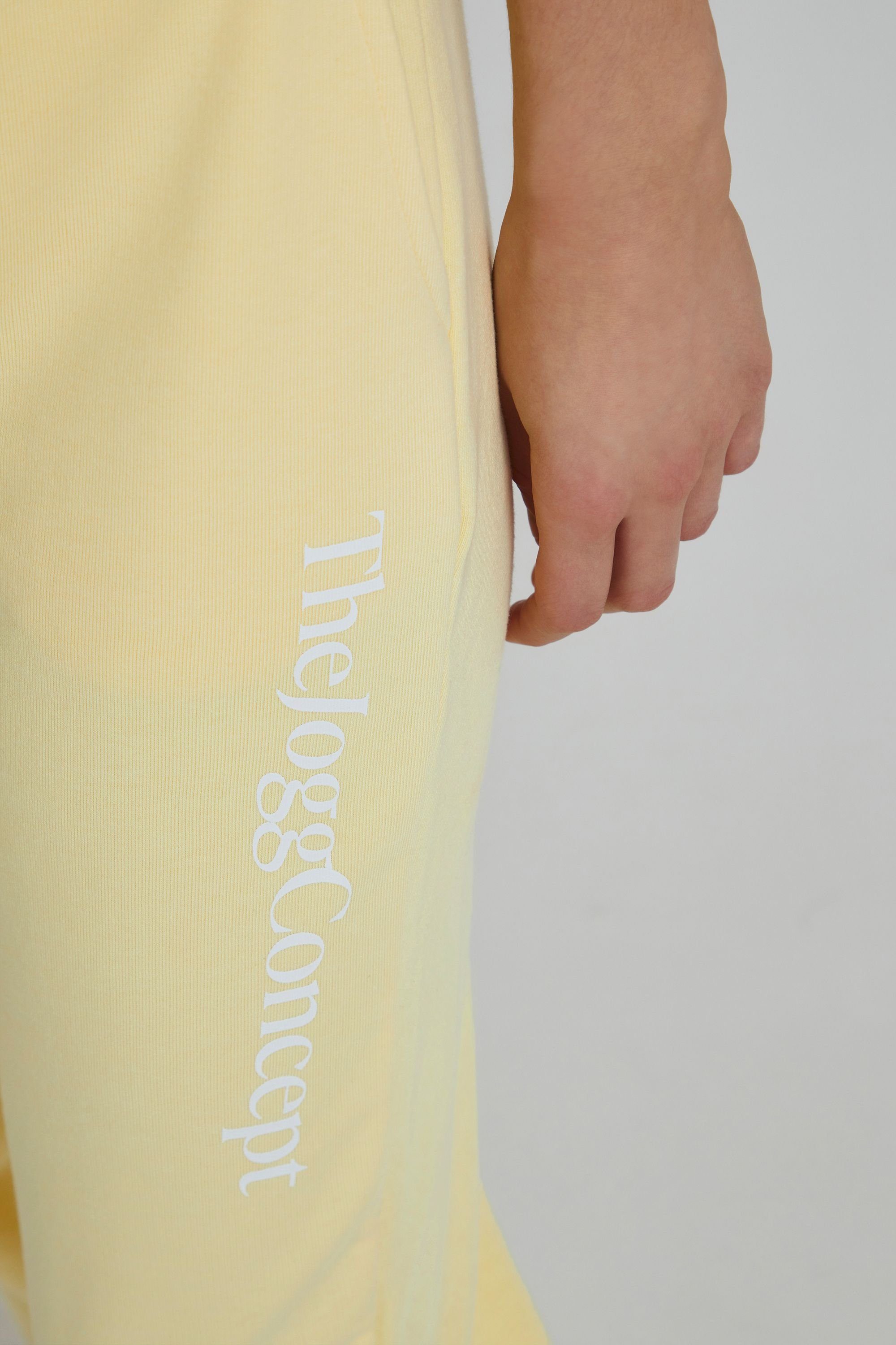 Lässige Sweatpant (120711) TheJoggConcept. 22800021 JOGGING Logoprint - Meringue Sweathose Lemon JCSAFINE mit PANTS