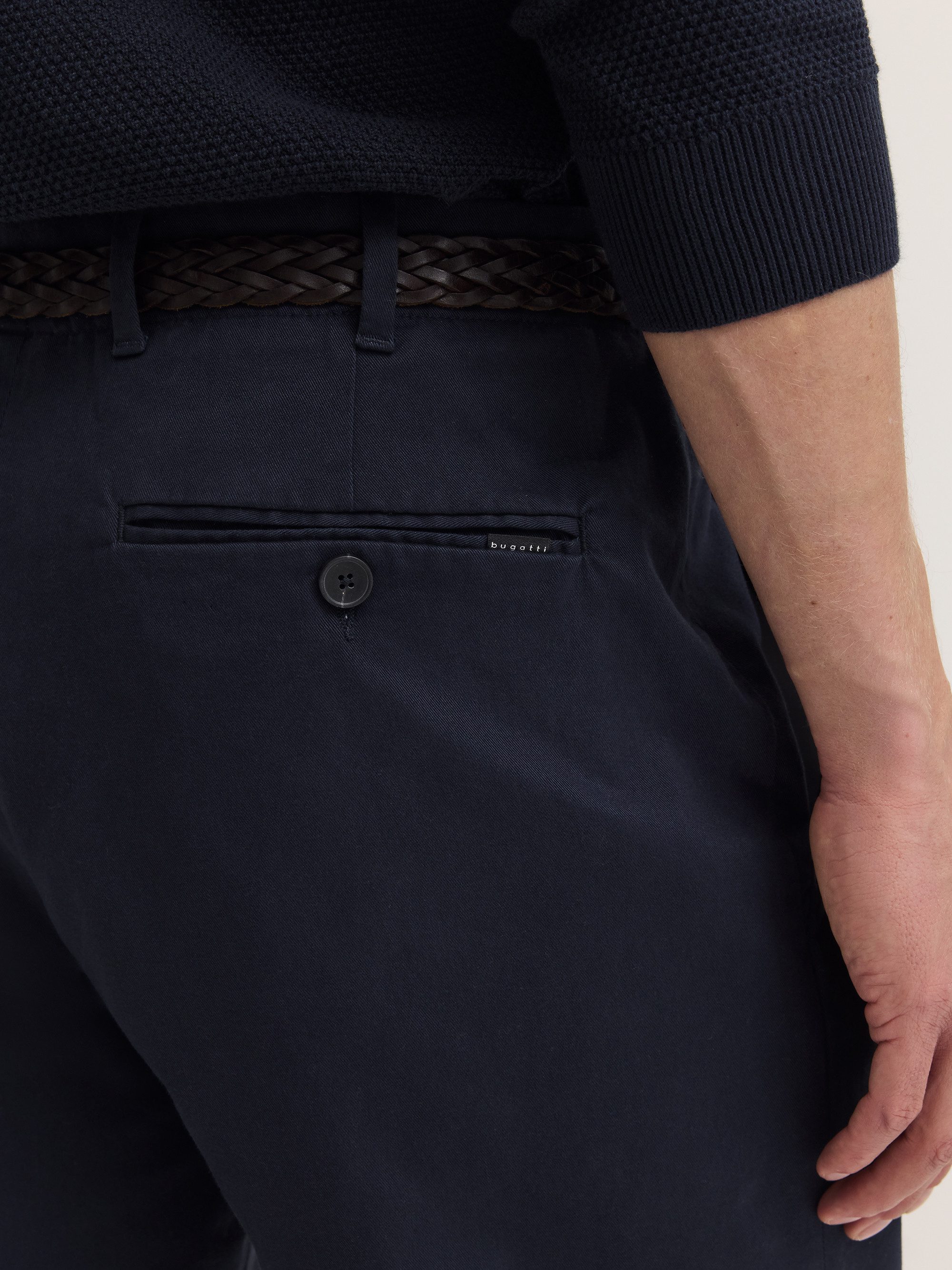 bugatti Chinohose Tapered Fit aus Baumwoll-Stretch – Bild 4 von 5
