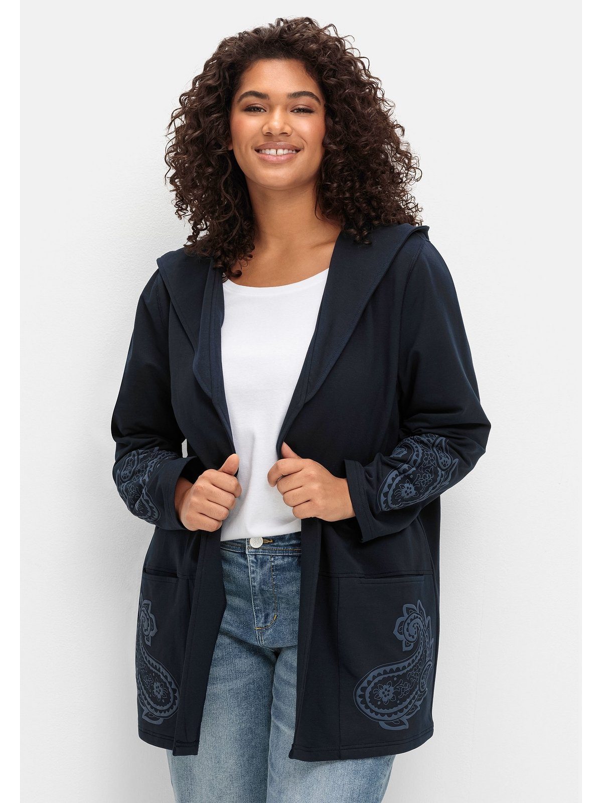 sheego by Joe Browns Sweatjacke Große Größen mit Paisleydruck