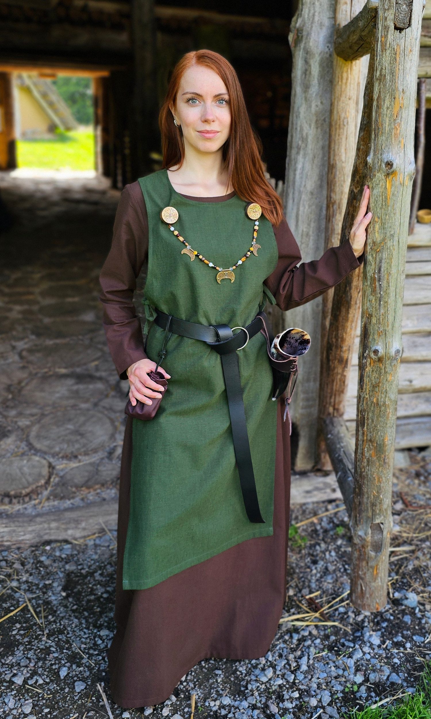 Vehi Mercatus Burgfräulein-Kostüm Klassisches Wikinger Überkleid grün "Lykk günstig online kaufen