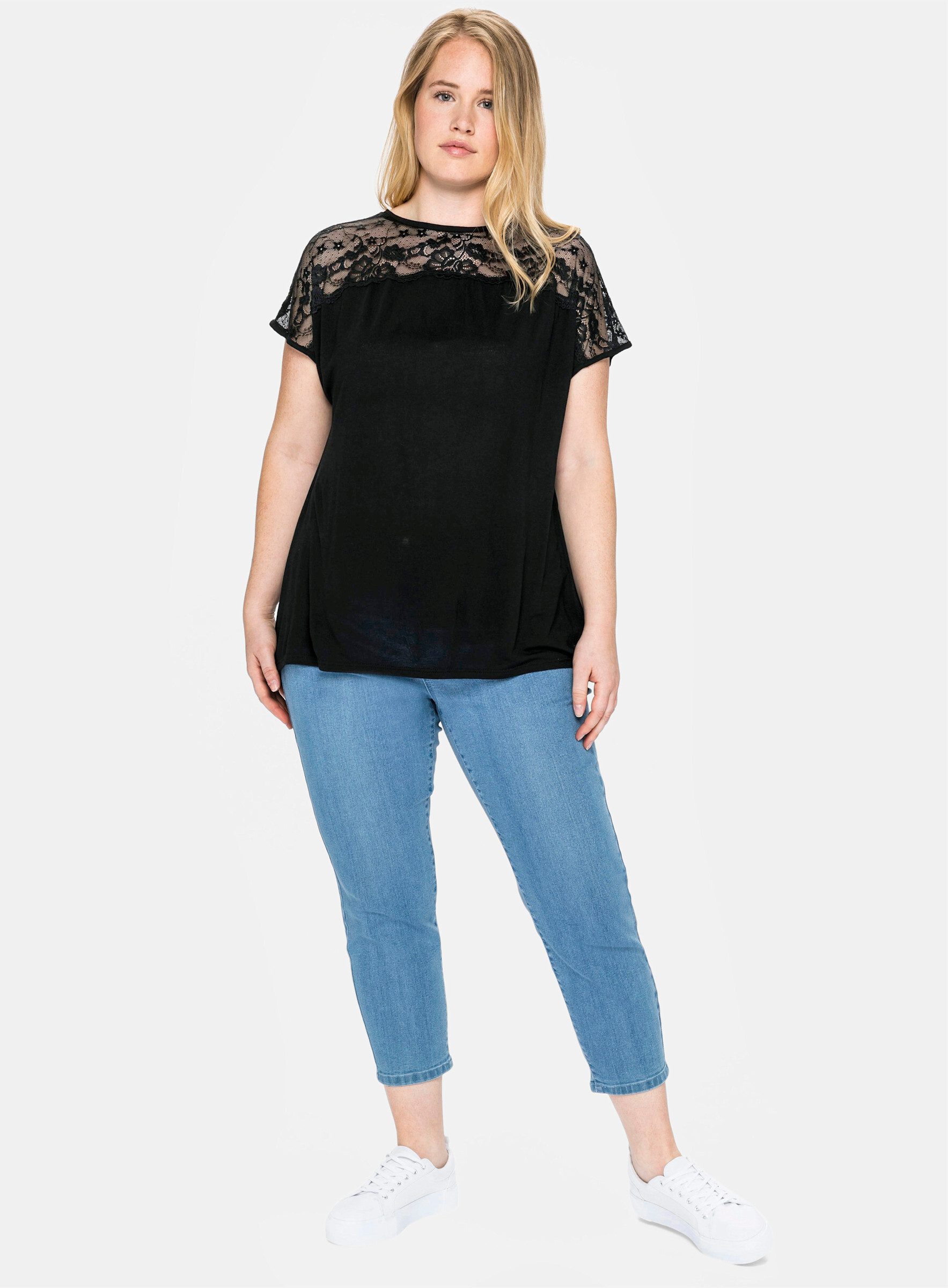 Sheego T-Shirt Spitzenshirt . mit Spitzenpasse an der Schulterpartie günstig online kaufen