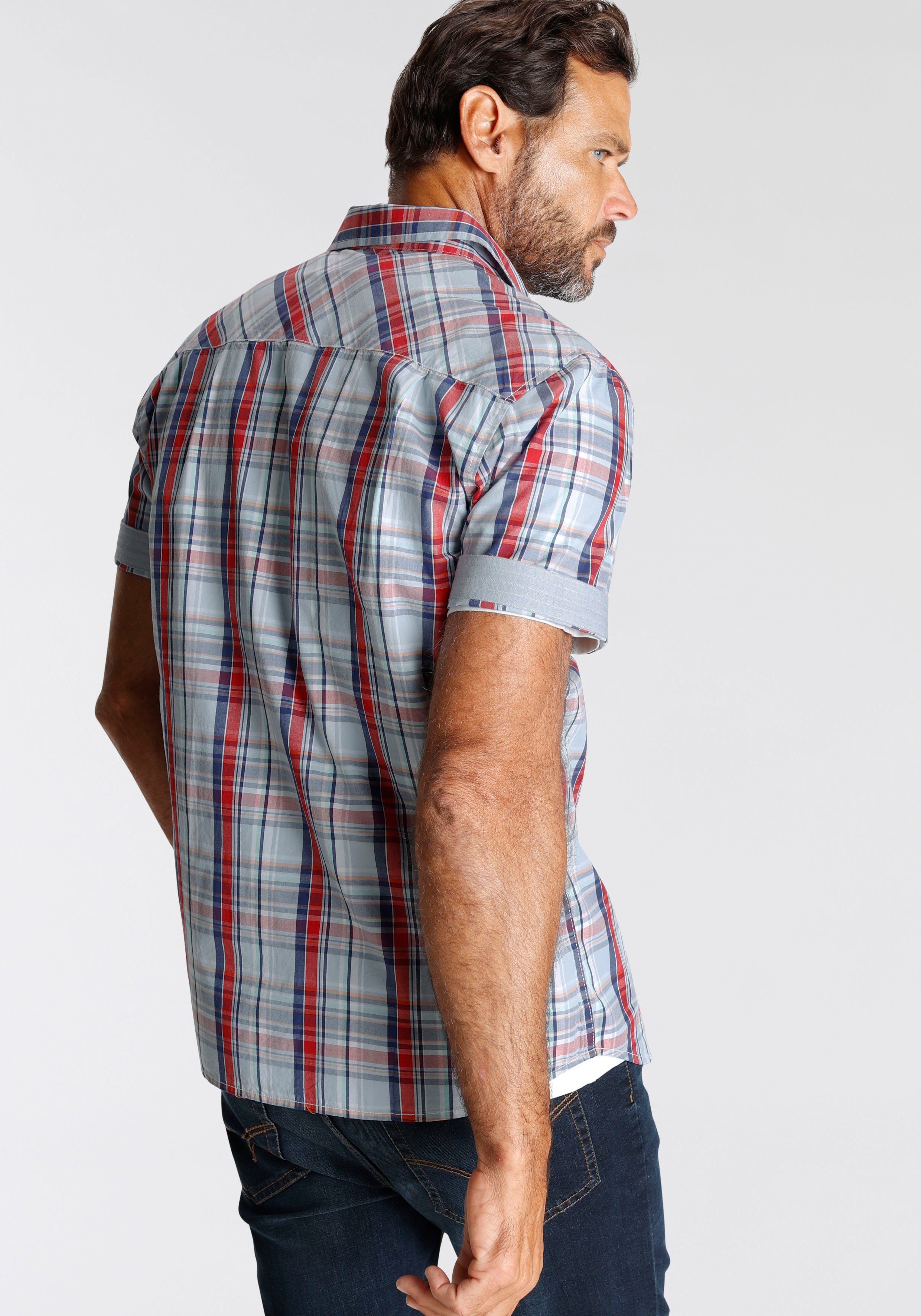 Man's World Kurzarmhemd mit kleinem Brustprint – Bild 4 von 5