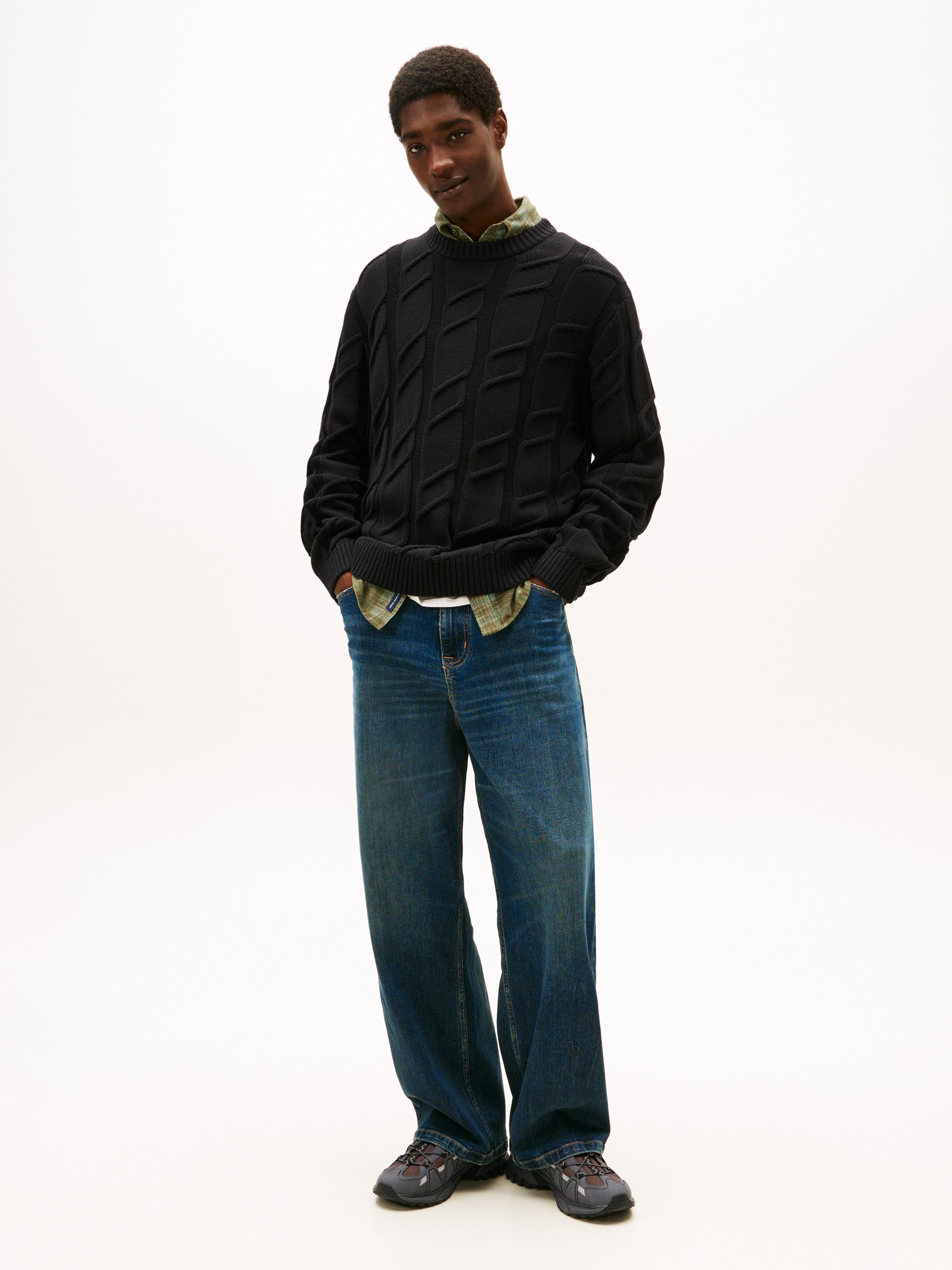 Tommy Jeans Rundhalspullover TJM REG CHUNKY CABLE Grobstrick mit Zopfmuster, regular fit, Rundhals