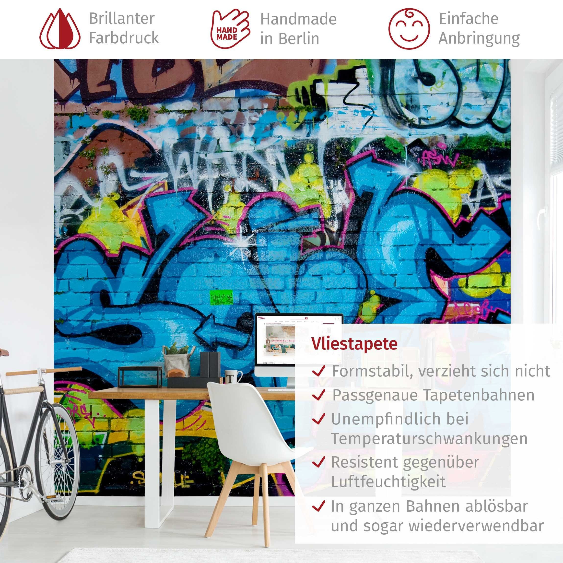 Bilderdepot24 Mustertapete Graffiti Optik Graffitiwand Backstein Ziegel Modern Street Art, Glatt, Matt, (Vliestapete inkl. Kleister oder selbstklebend), Jugendzimmer Flur Büro Wohnzimmer Fototapete Vliestapete Wandtapete