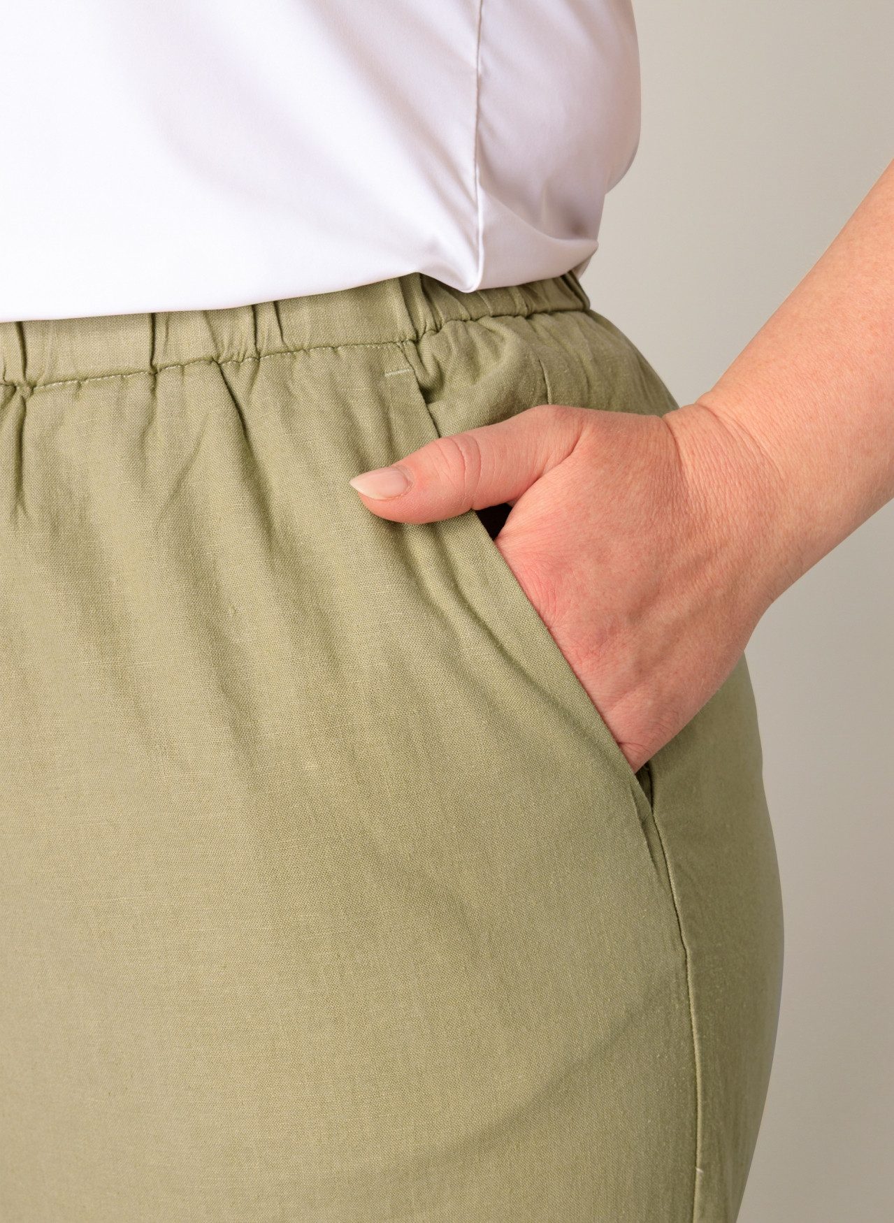 Base Level Curvy Leinenhose Yula Große Größen