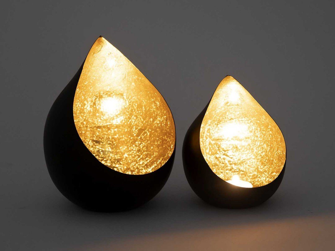 Thumbnail - tinkaro Blumentopf JENO Metallblech Teelichthalter Schwarz/Gold (1 St)