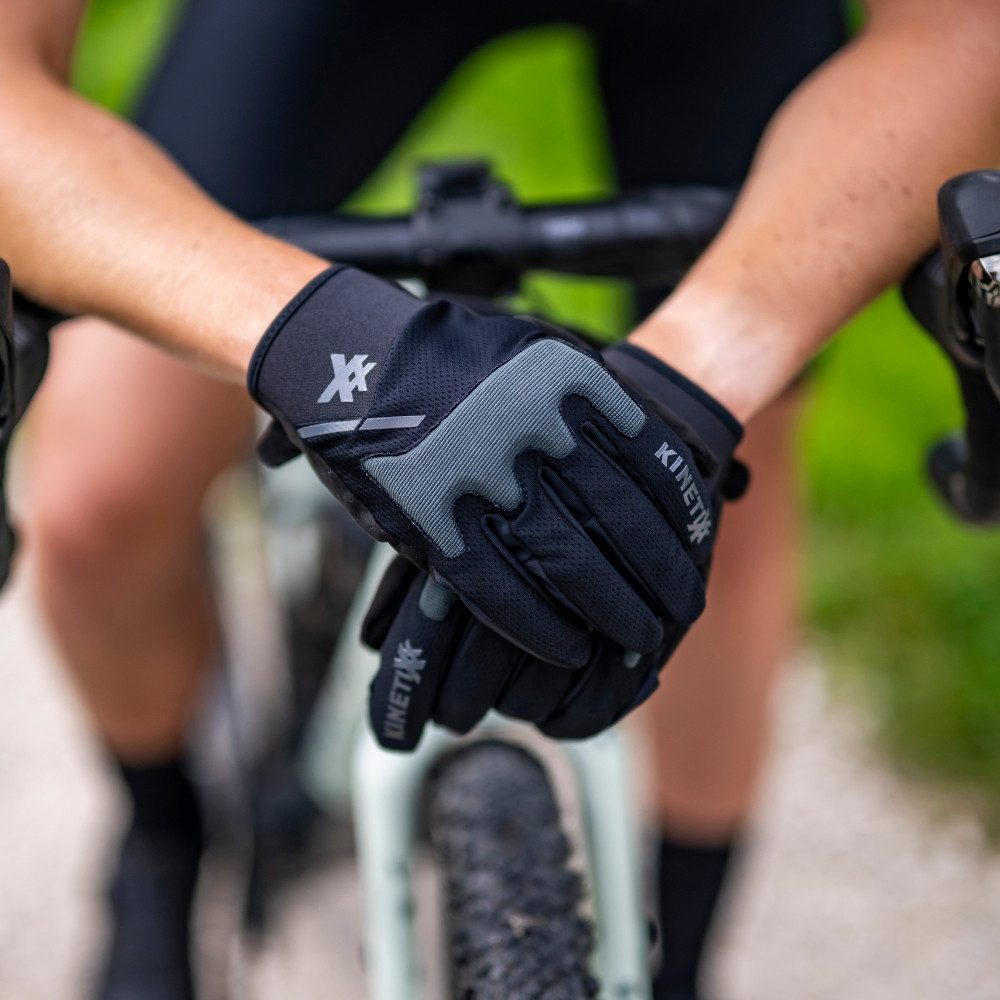 Kinetixx Fahrradhandschuhe KinetiXx Liard, Performance MTB & E-MTB Langfinger-Handschuh (in anthrazit und cchwarz/weiß) Anatomische Passform, Atmungsaktiv, Touchscreen kompatibel, Hoher