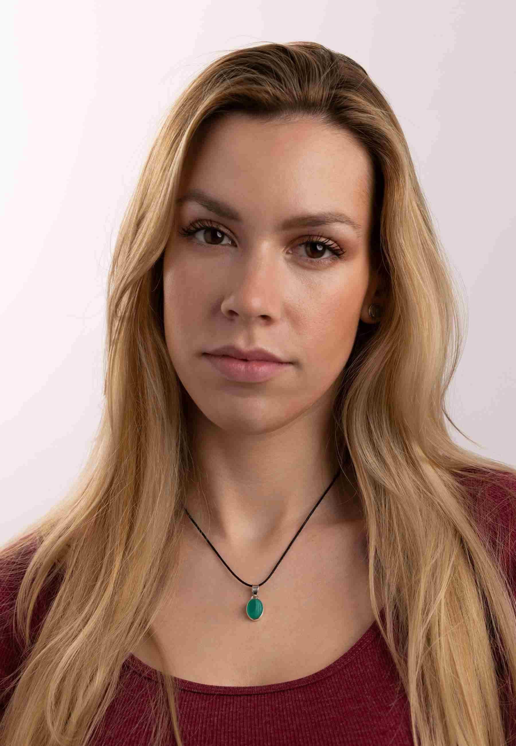 mantraroma Kettenanhänger SAMA oval aus 925 Silber mit grünen Onyx (Kettena günstig online kaufen