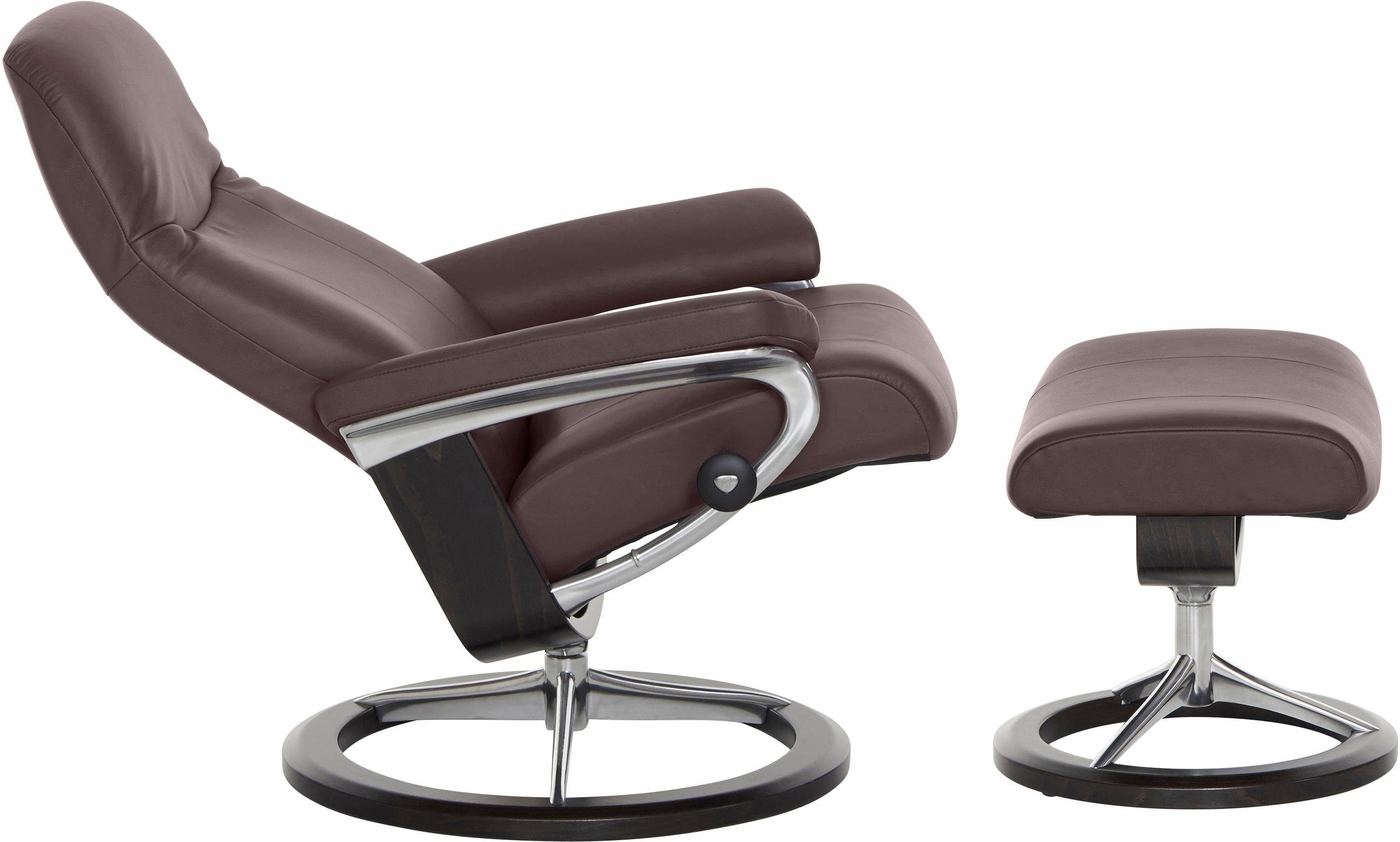 Stressless® Relaxsessel Garda (Set, Relaxsessel BATICK mit Base, mit Signature Größe brown Hocker, Hocker), L, Wenge mit Gestell