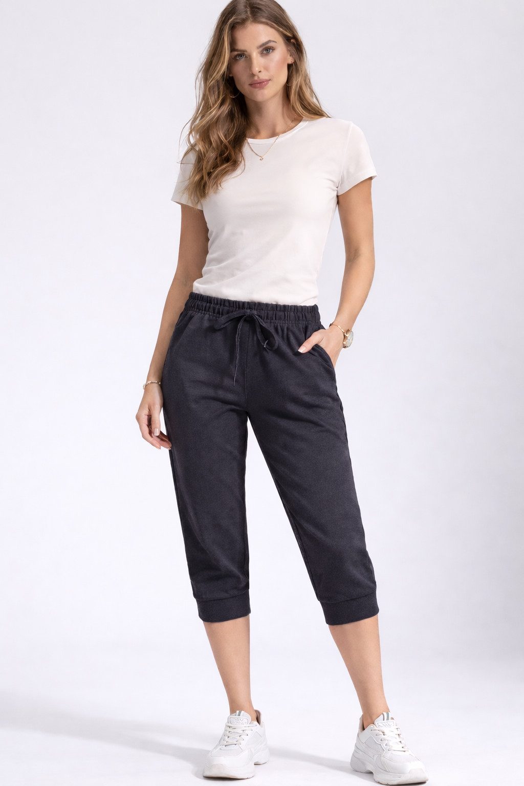 R-CAMP Caprihose Jogginghose Damen kurze Hose 3/4 kurze Sporthose (1-tlg., Freizeithosen für Frauen) Baumwolle, Atmungsaktiv, Elastisch