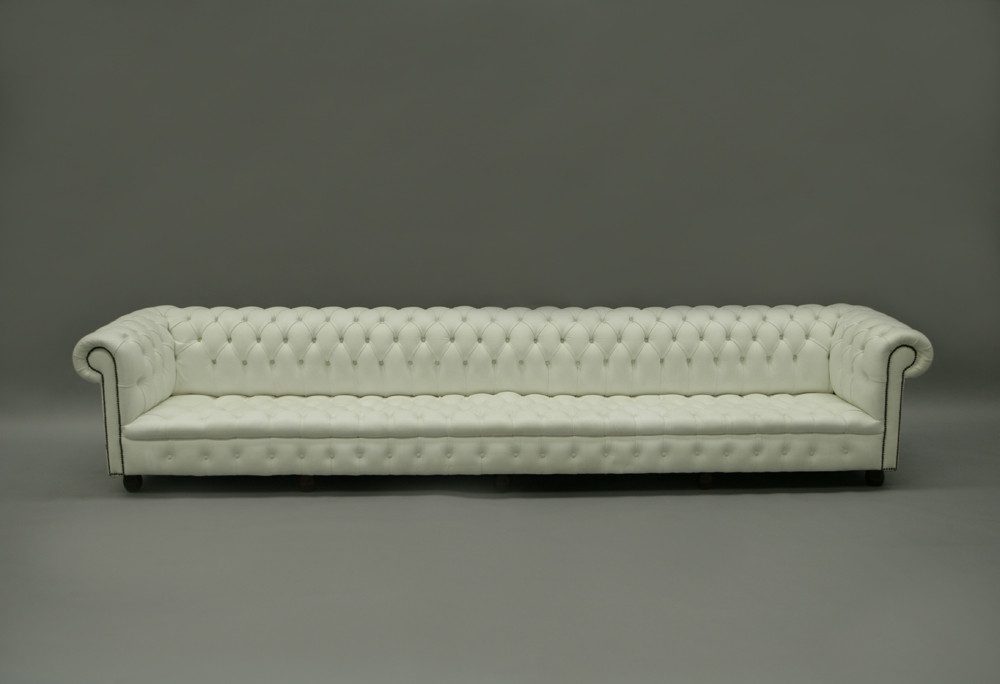 JVmoebel Big-Sofa Chesterfield Sofa aus Kunstleder mit Stauraum und klassischem Design, Made in Europa