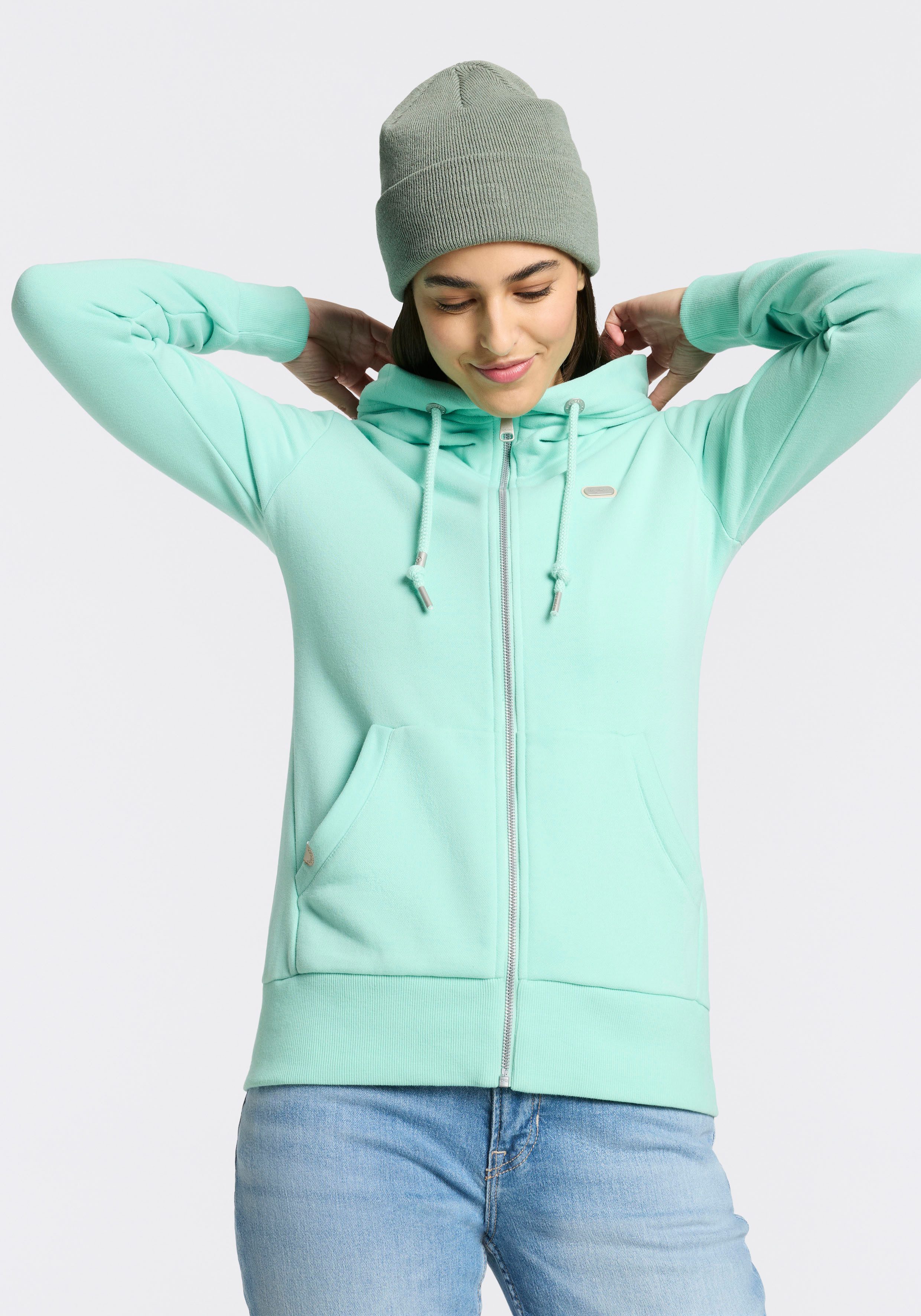 Ragwear Kapuzensweatjacke NESKIA ZIP B O mit hochgeschnittener Kapuze mit Kordel
