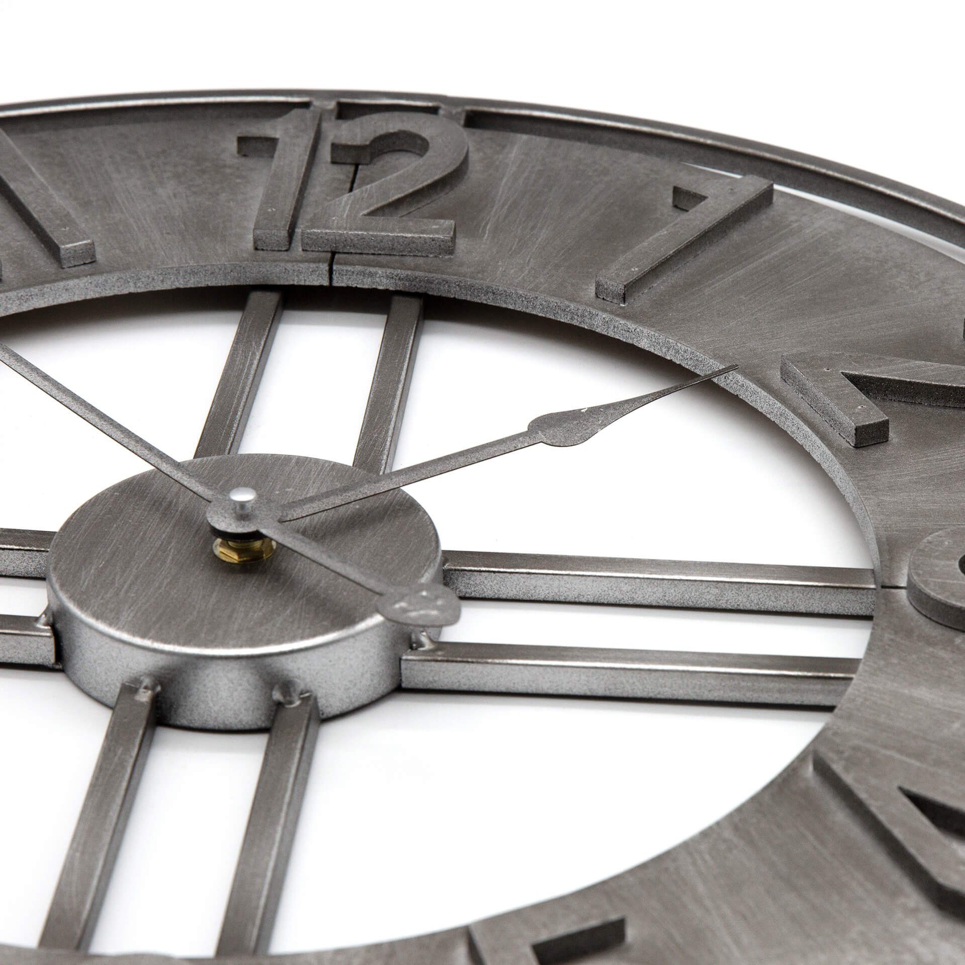 große Wanduhr Metall