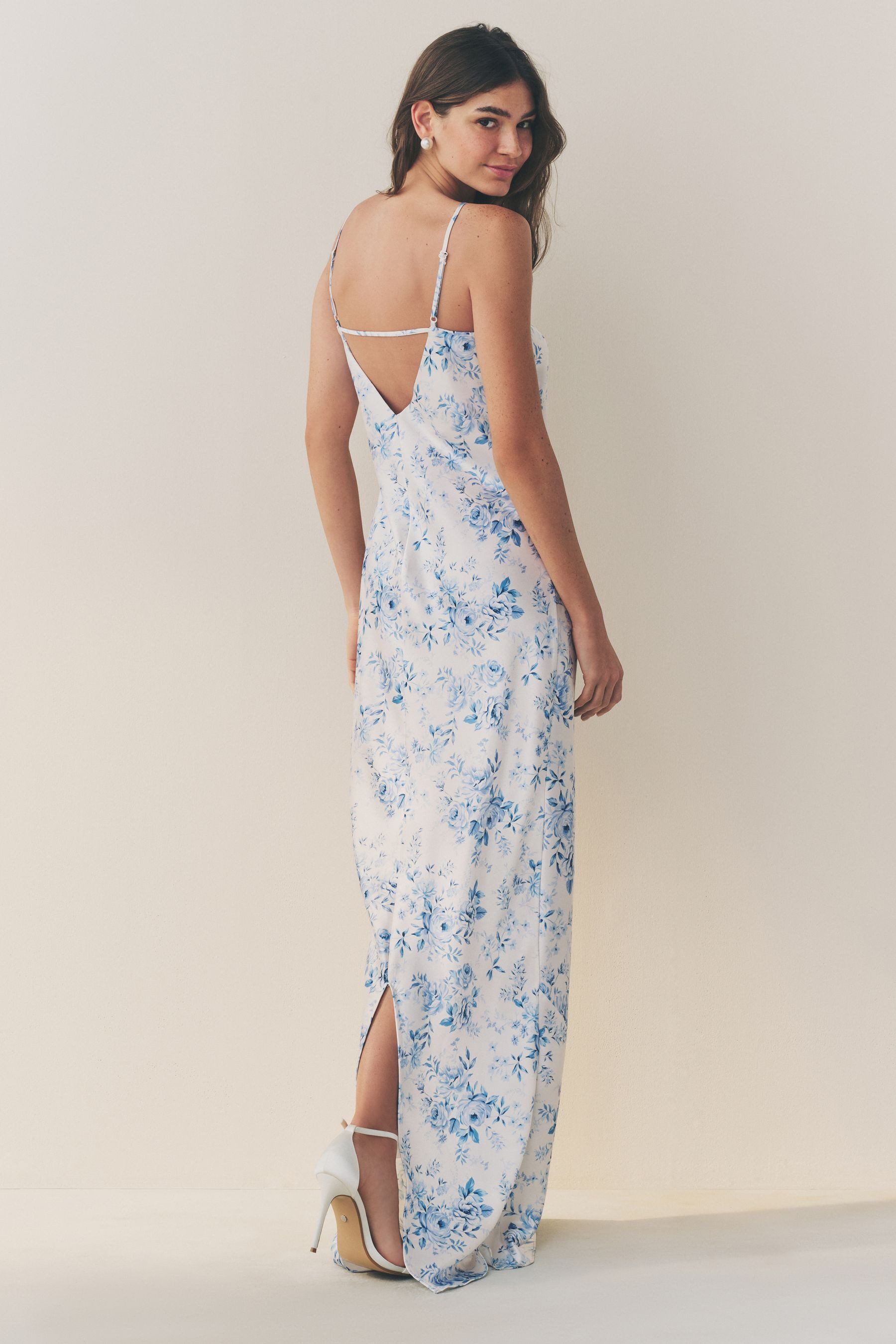 Next Satinkleid Langes Satin-Brautjungfernkleid Rückenausschnitt (1-tlg) günstig online kaufen