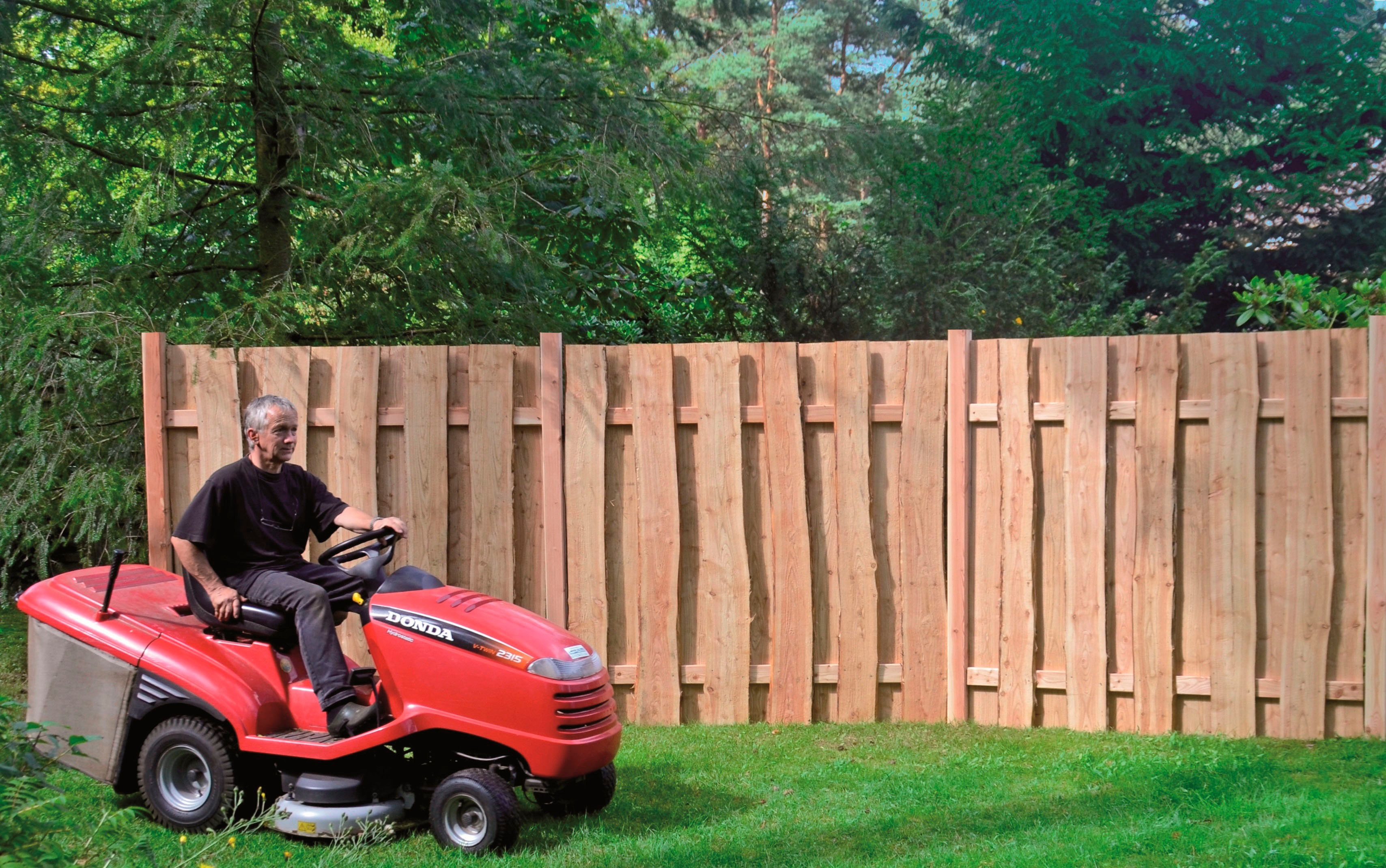 Tetzner & Jentzsch Sichtschutzelement LAKEWOOD 6, (Set), Rustikale Optik dank Fertigung aus Bonanzabohlen