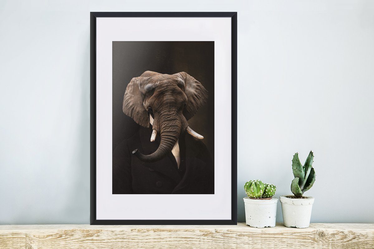 MuchoWow - St), (1 Rahmen, Alte Gerahmtes Elefant mit Tiere, Kunstdruck, Poster Schwarzem Meister Poster, Bilderrahmen -