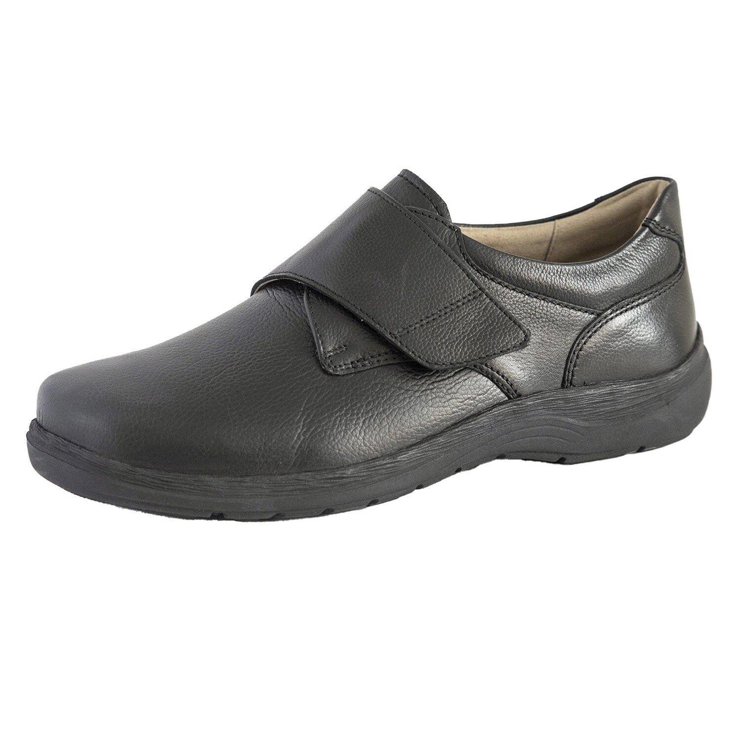 Schnürschuh