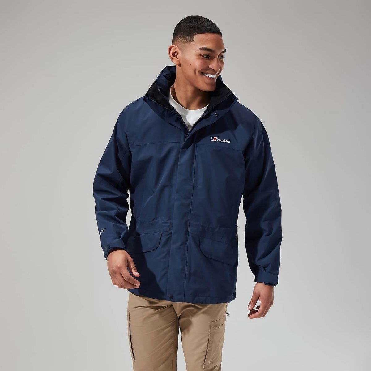 Berghaus Hardshelljacke Cornice III InterActive Shell Jacket AM Blk/Blk Wasserdichte, atmungsaktive Jacke mit flexibler Layering-Option und