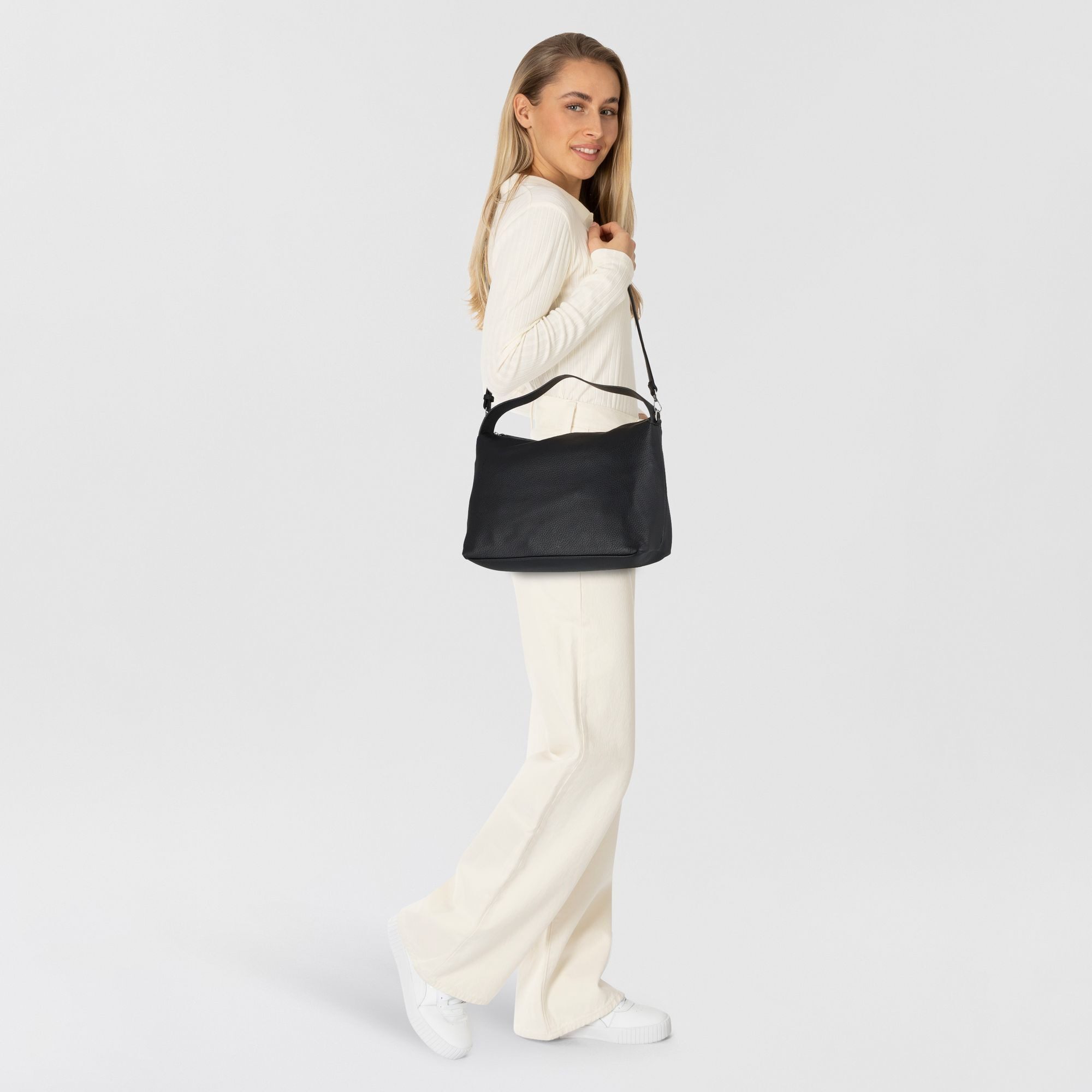 TOM TAILOR Henkeltasche Lissi, Polyurethan günstig online kaufen