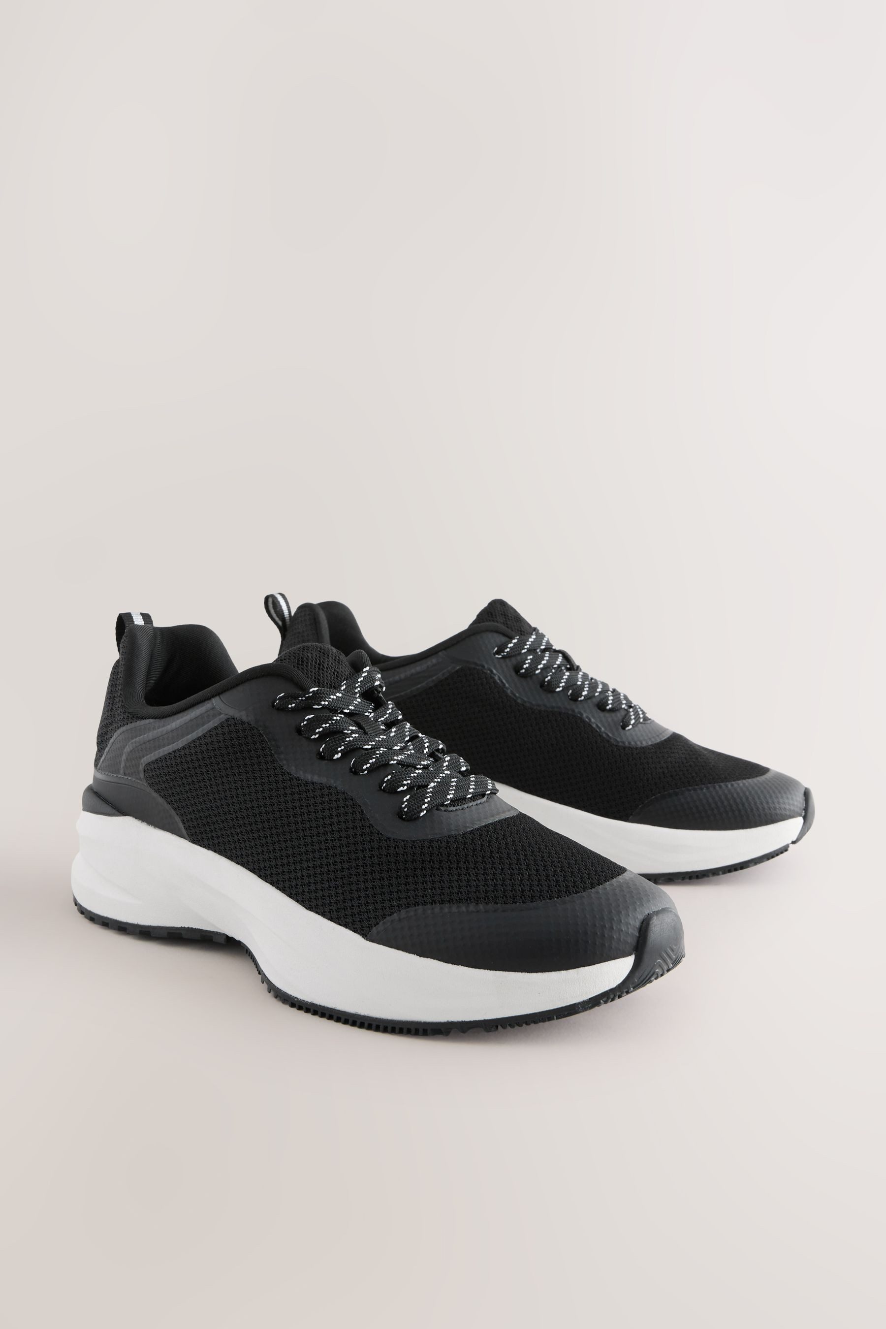 Next Forever Comfort® Gym-Sneaker mit dicker Sohle Sneaker (1-tlg)